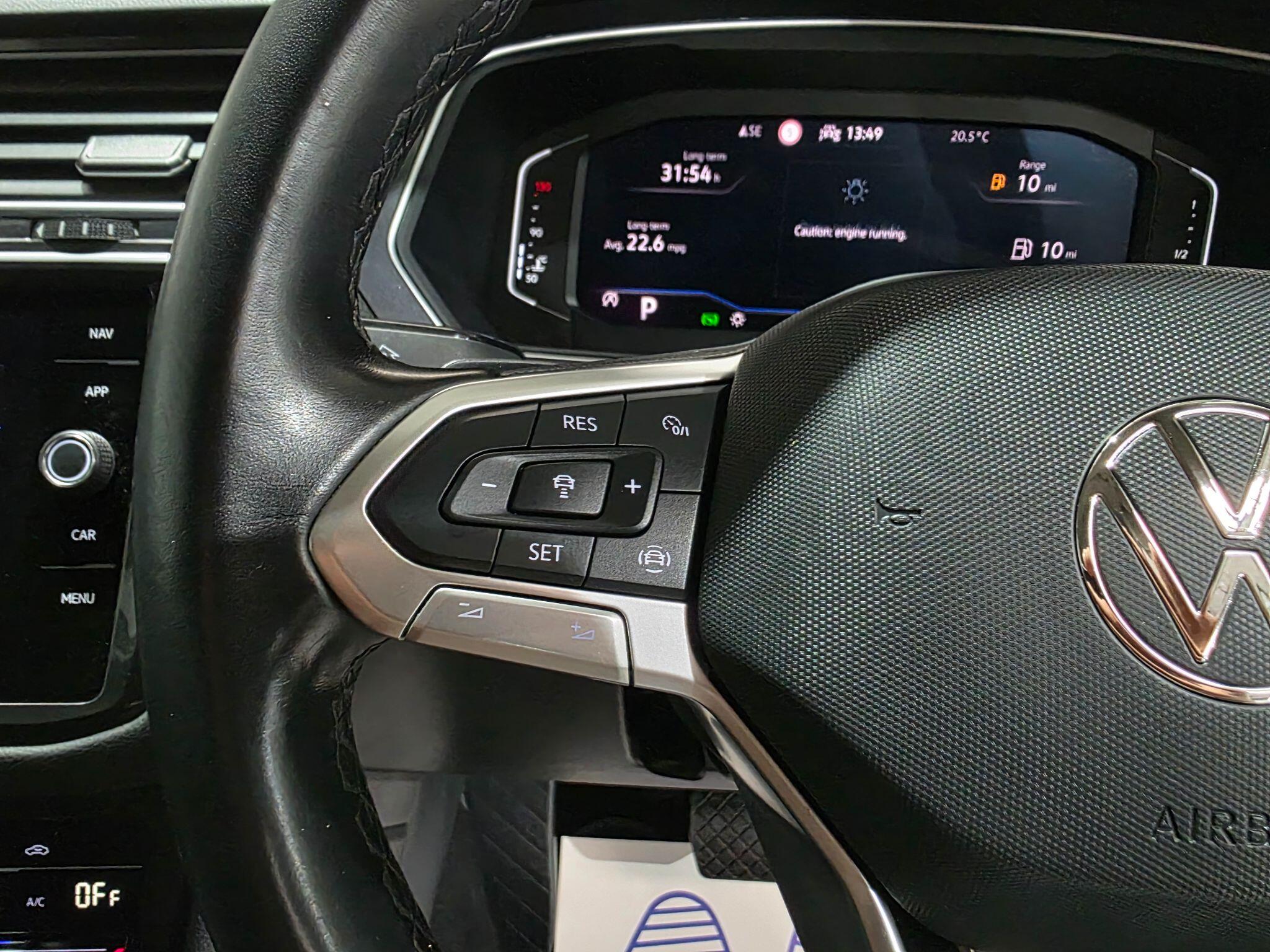 Volkswagen Tiguan Allspace view 19