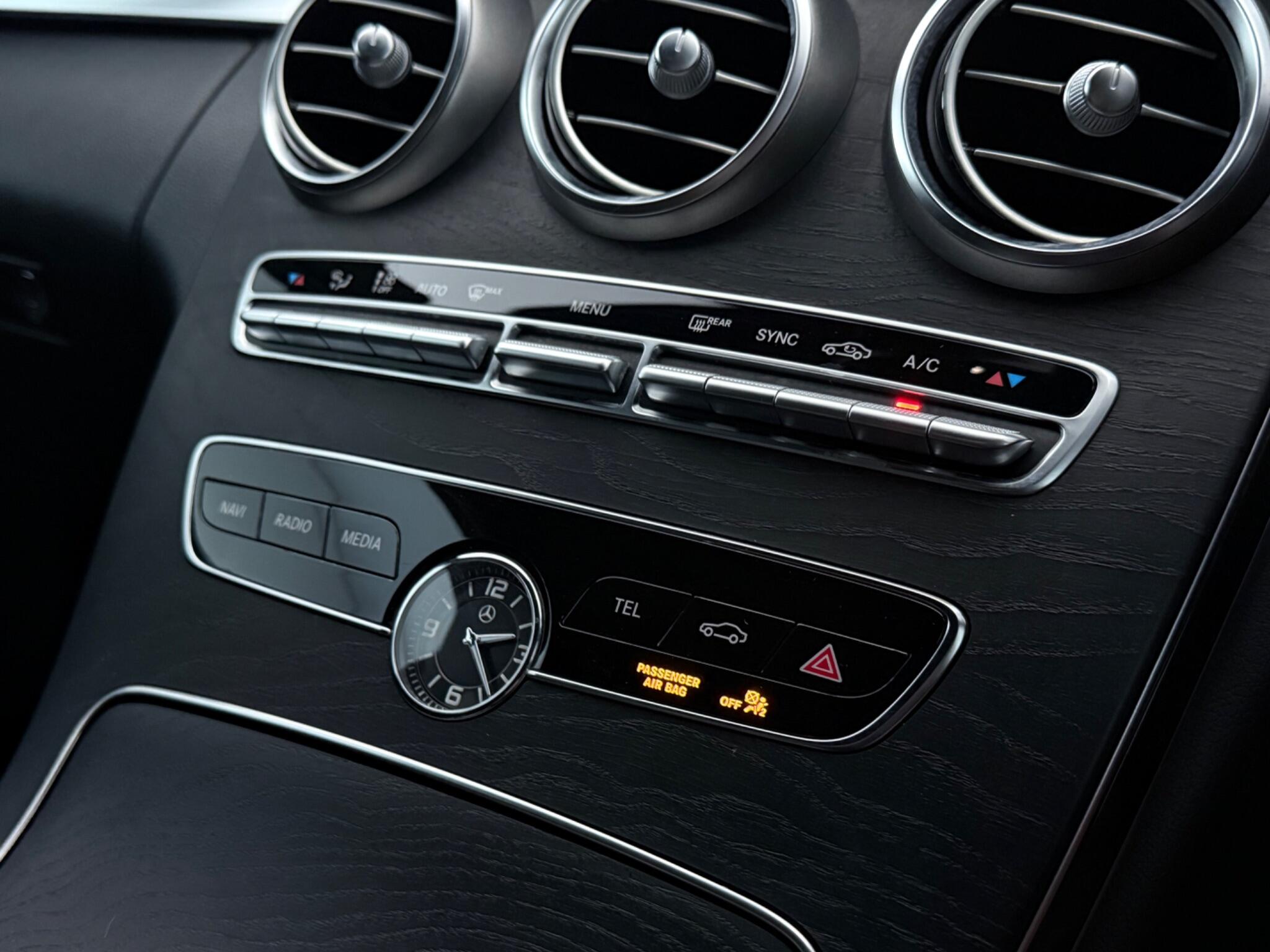 Mercedes-Benz C-Class view 22