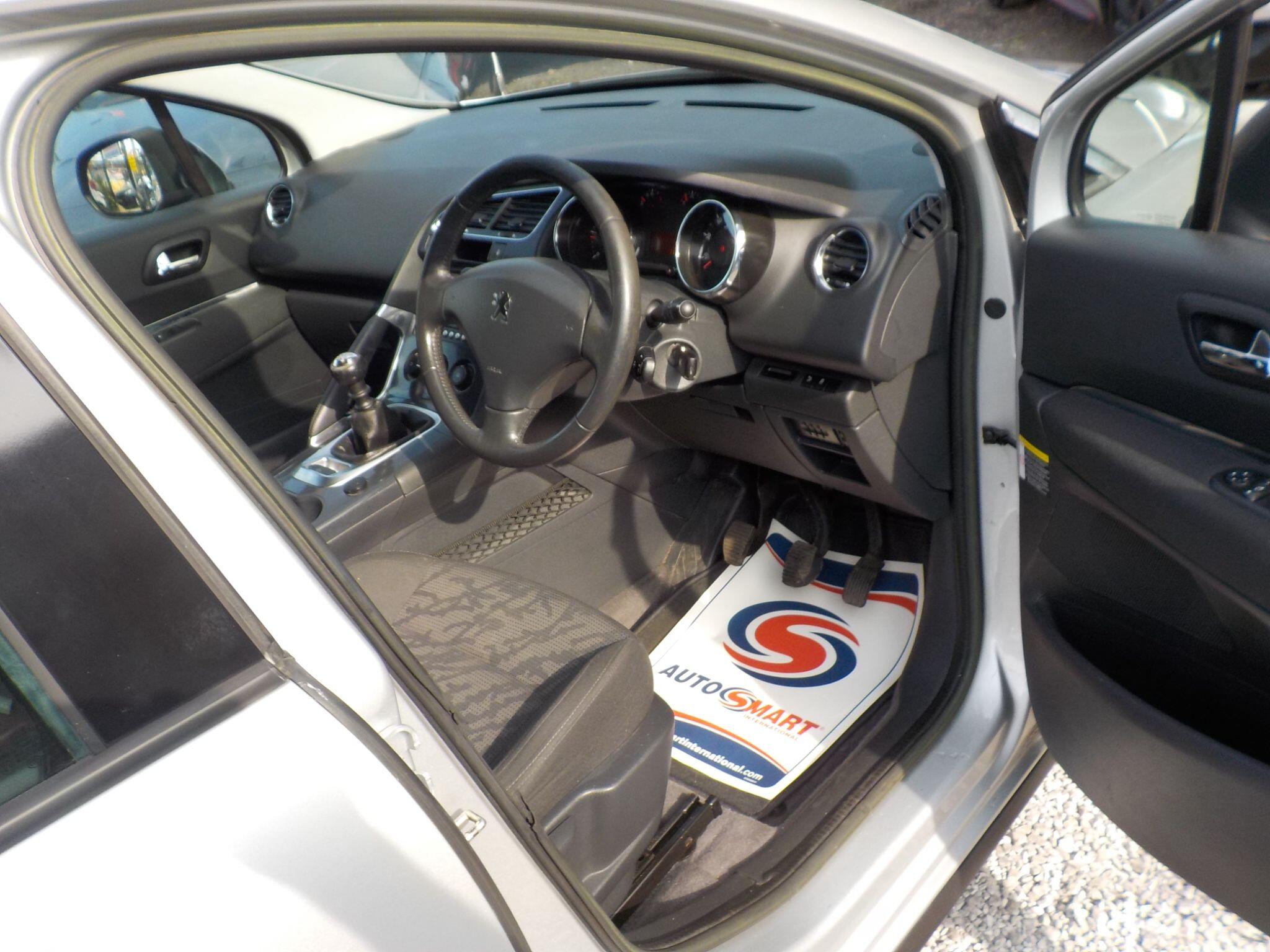 Peugeot 3008 1.6 HDi Active Euro 5 5dr