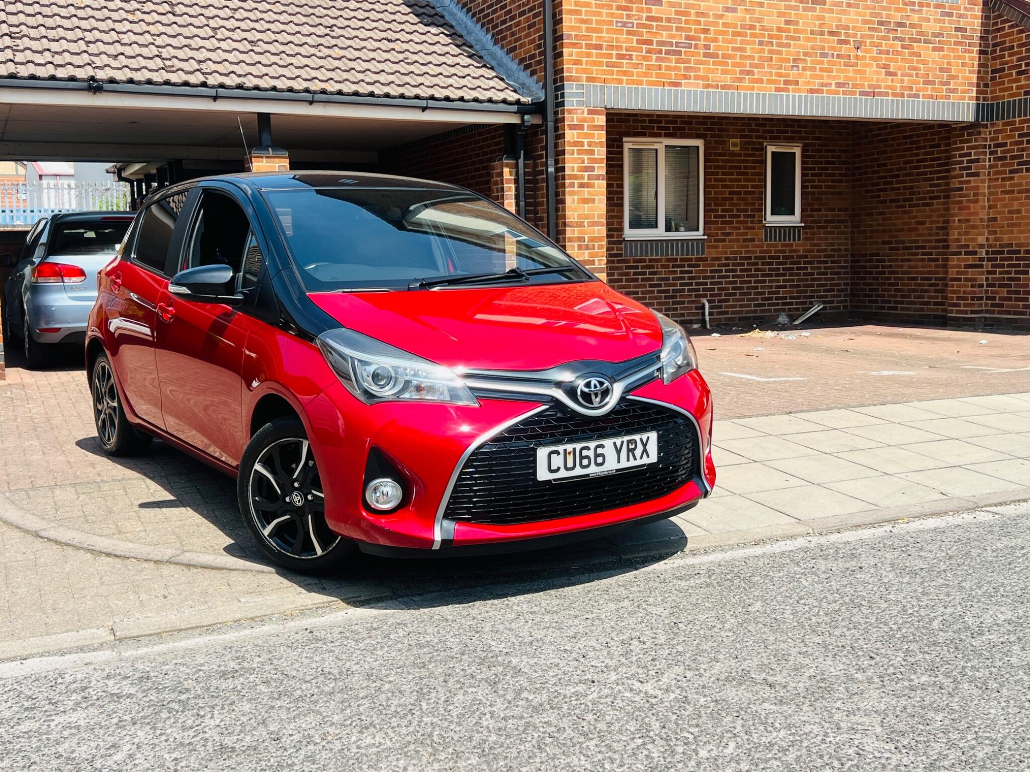 Toyota Yaris view 10