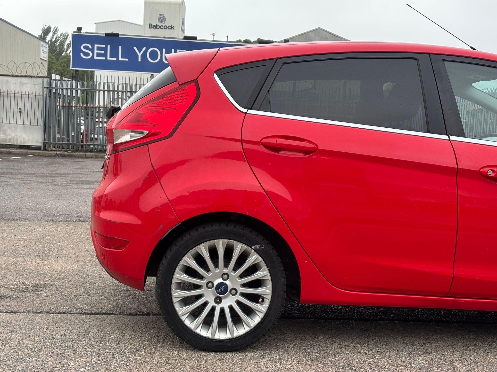 Ford Fiesta view 41