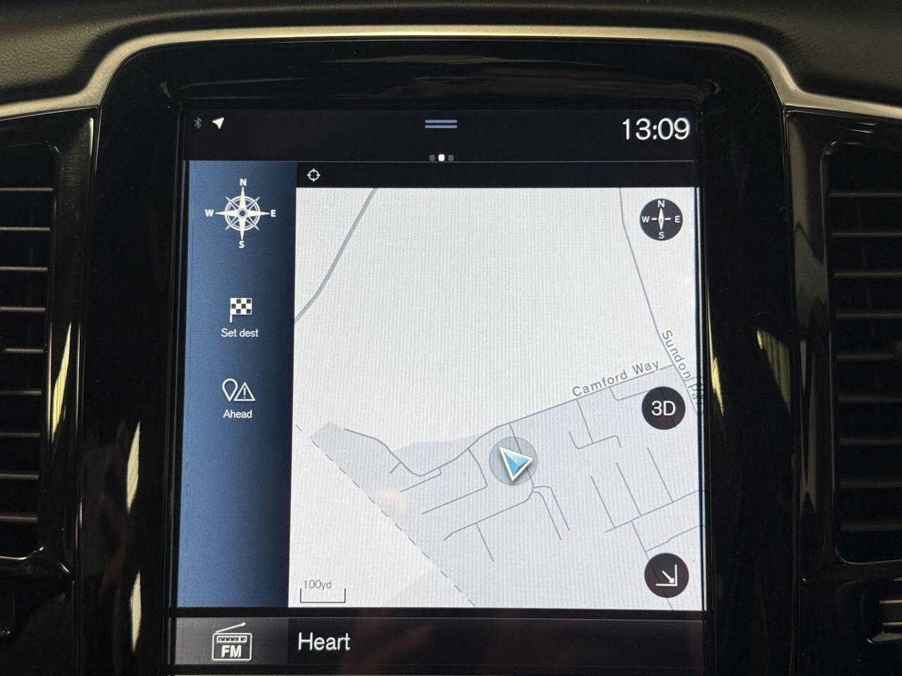 Volvo XC90 view 49