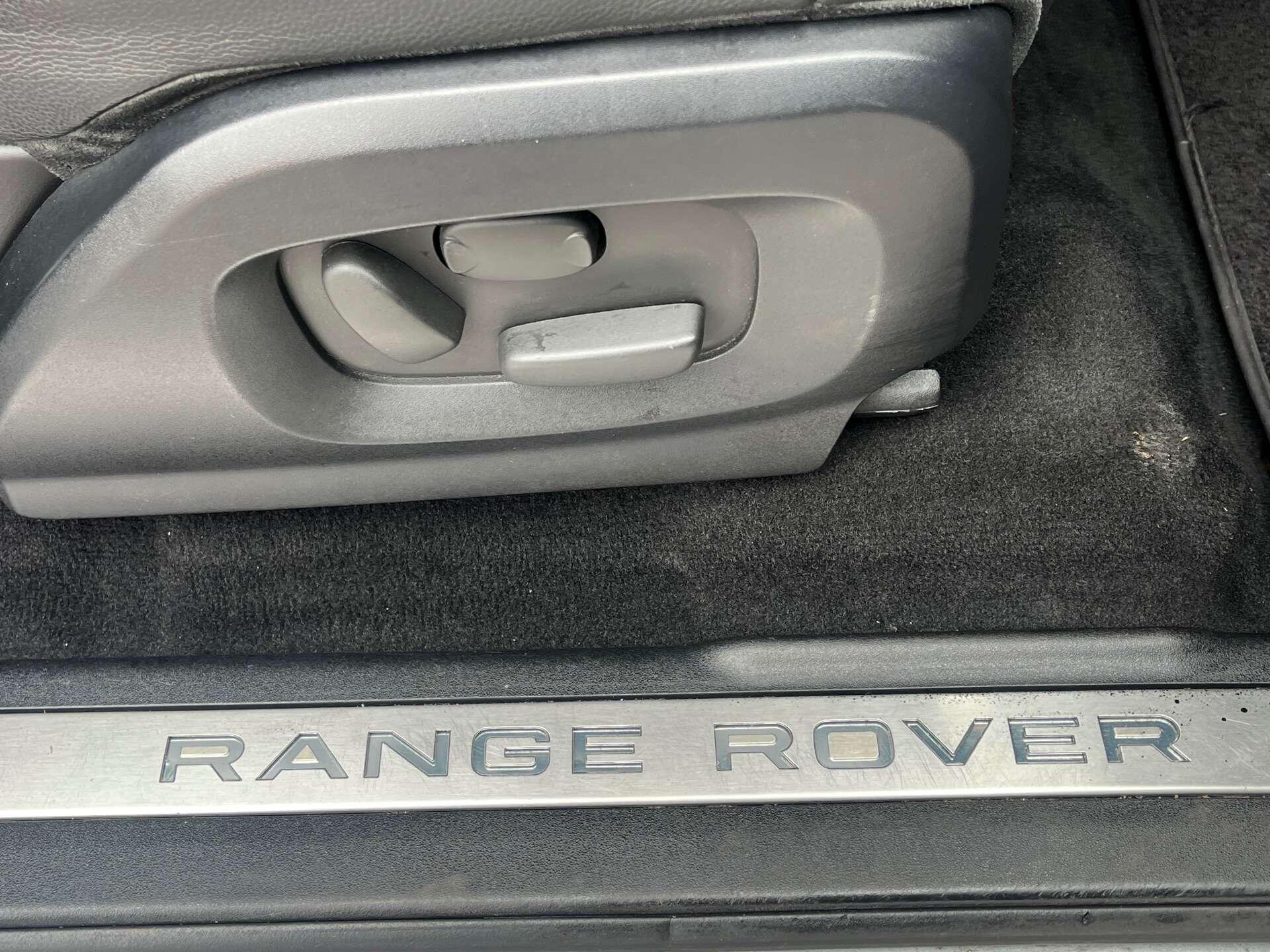 Land Rover Range Rover Evoque view 44