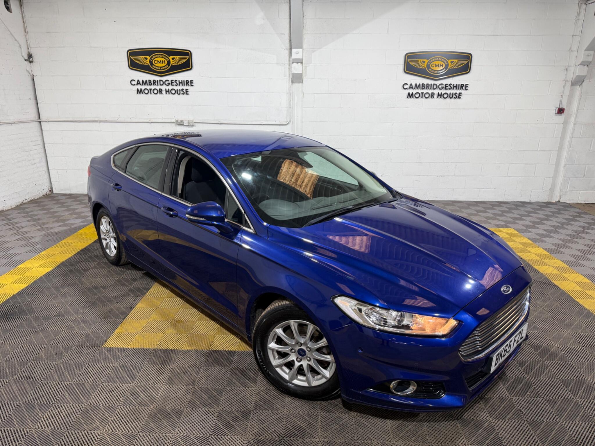 Ford Mondeo view 23
