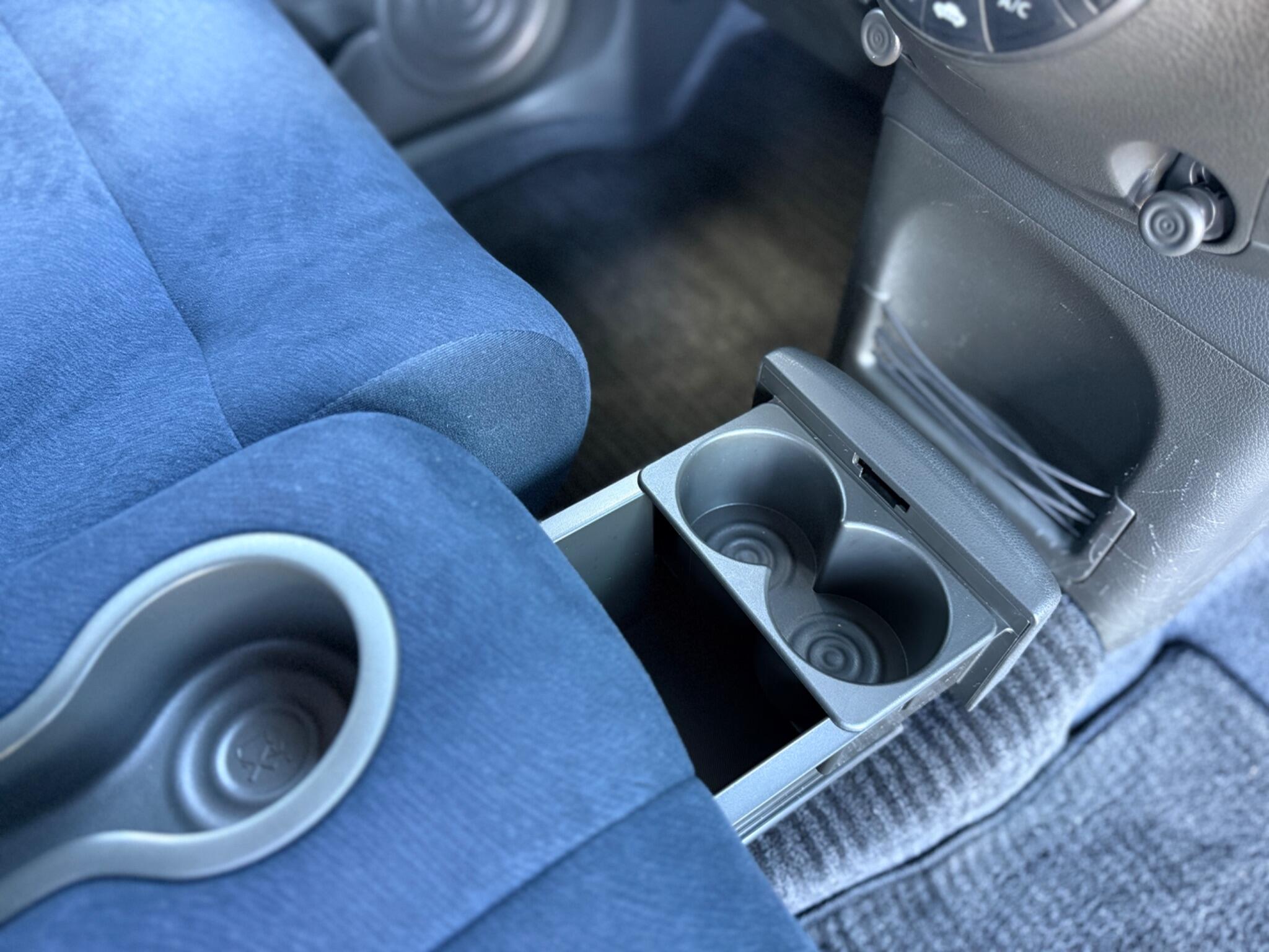 Nissan Cube view 34