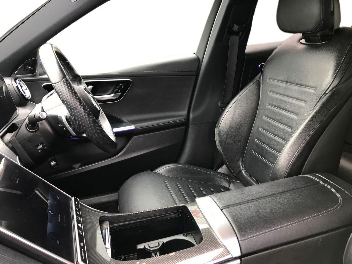 Mercedes-Benz C-Class view 6