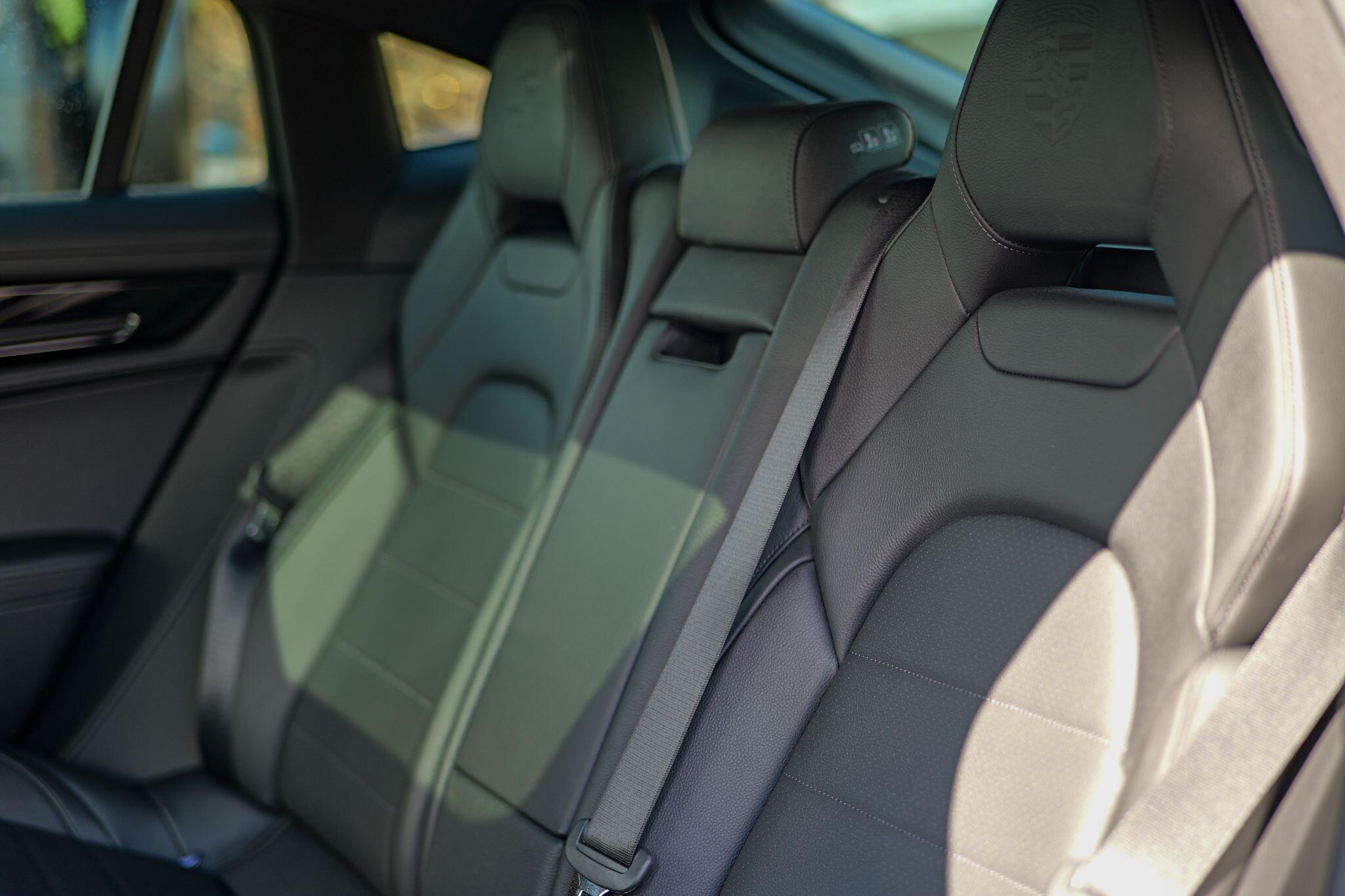 Porsche Panamera view 30