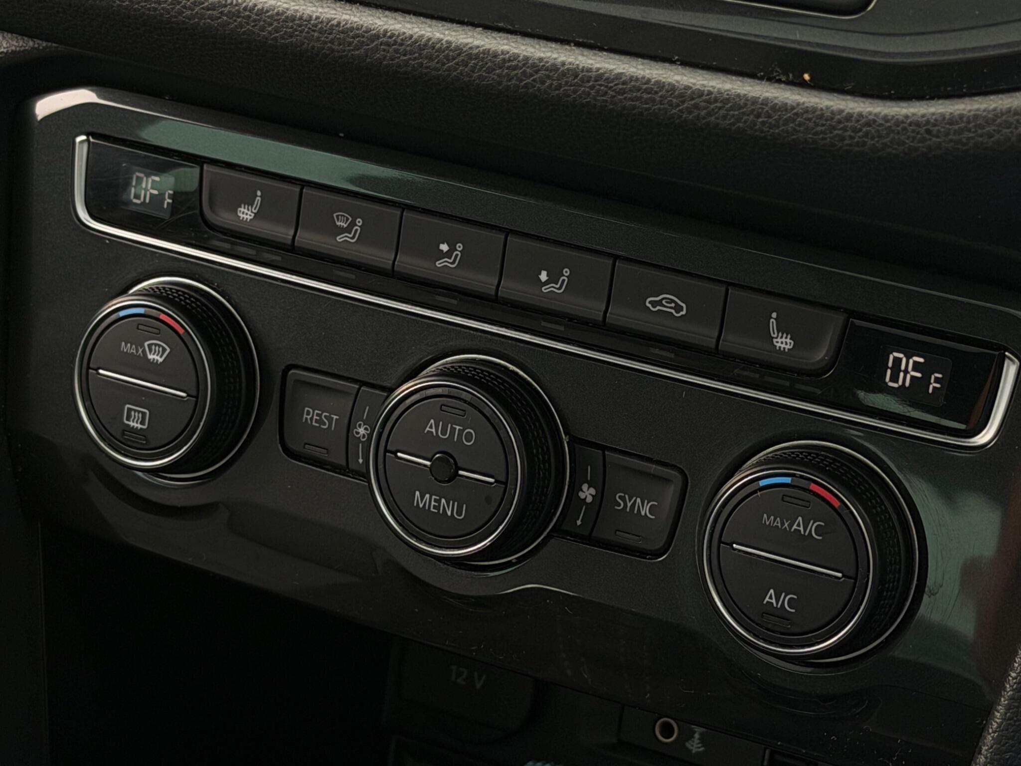 Volkswagen Tiguan view 24