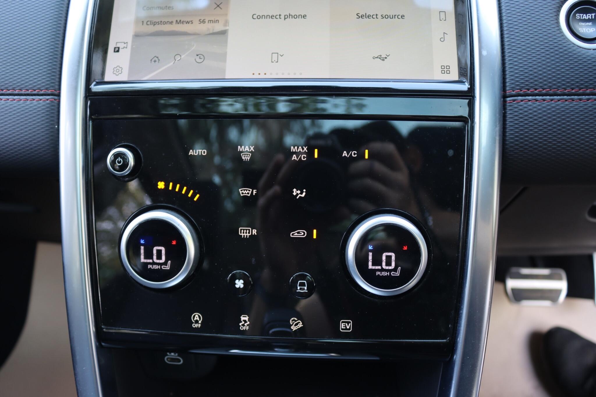 Land Rover Discovery Sport view 27