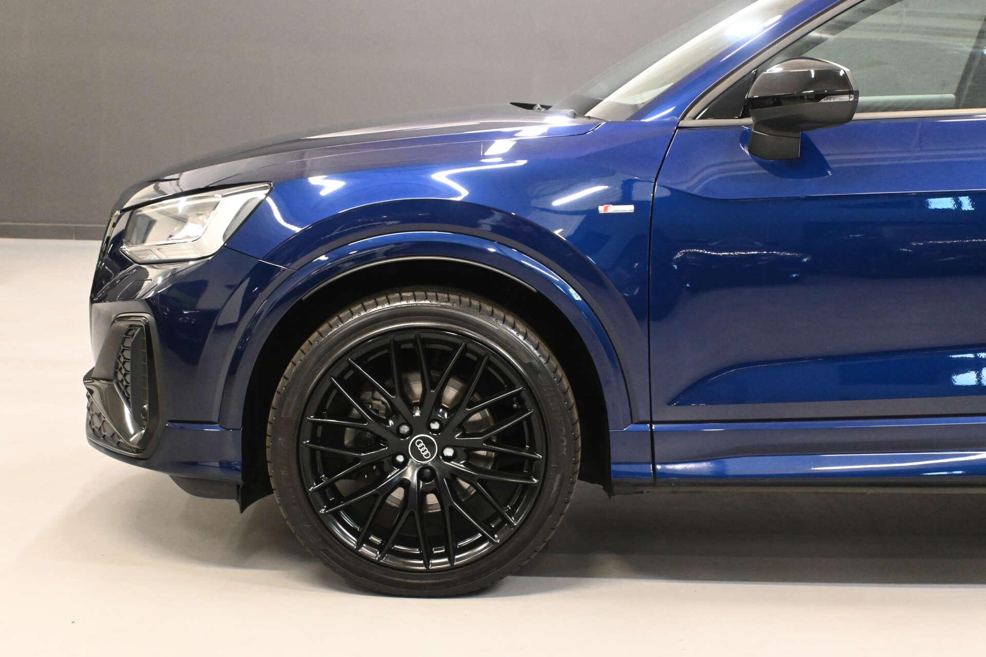 Audi Q2 view 42