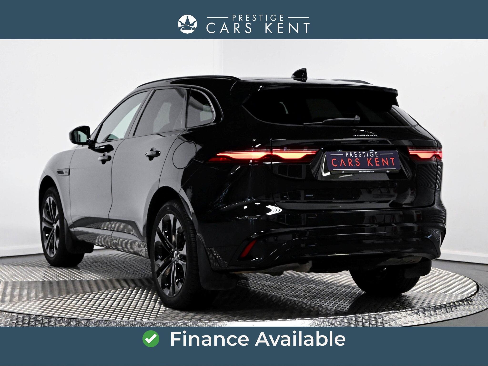 Jaguar F-Pace view 3