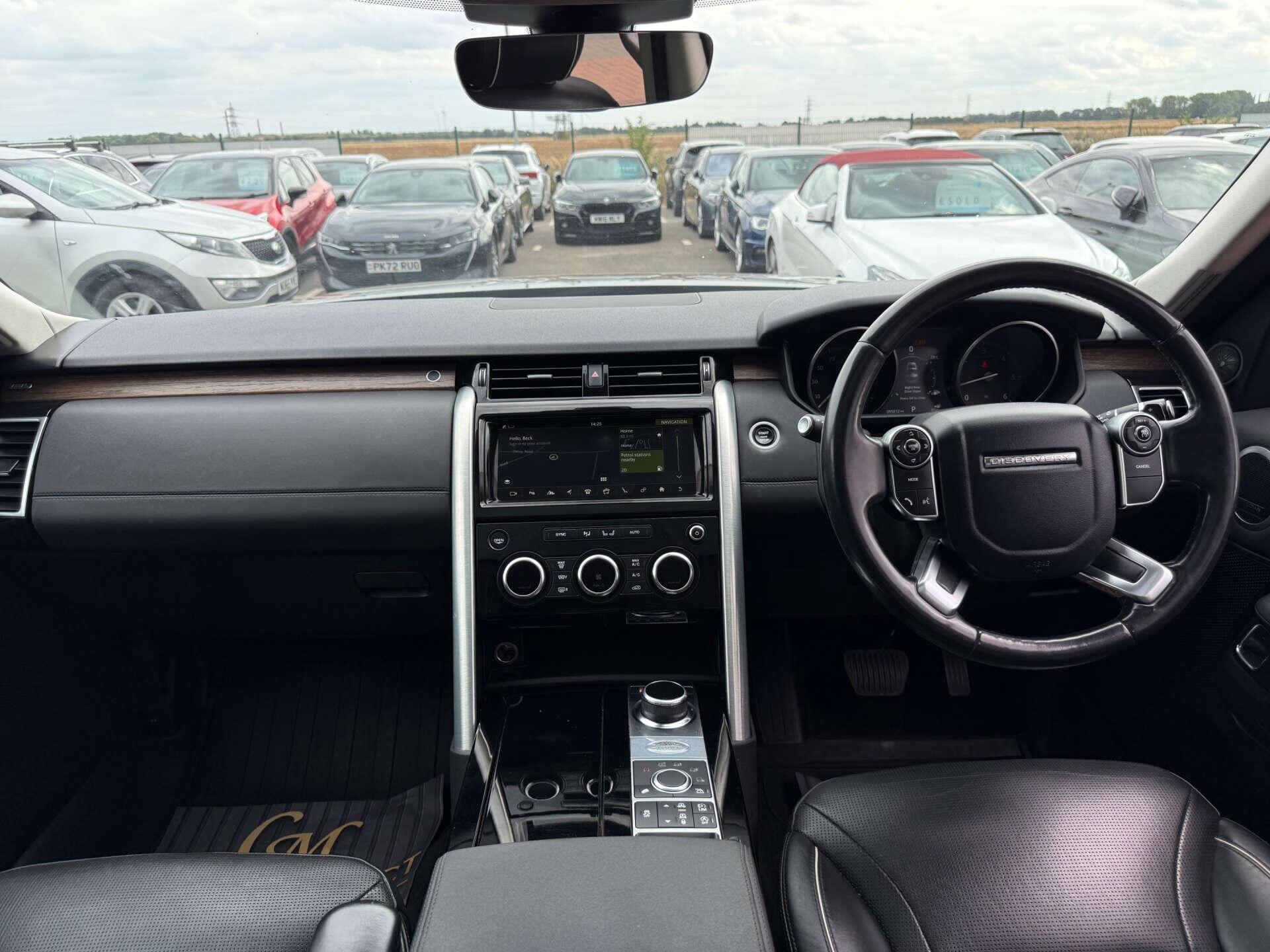Land Rover Discovery view 77
