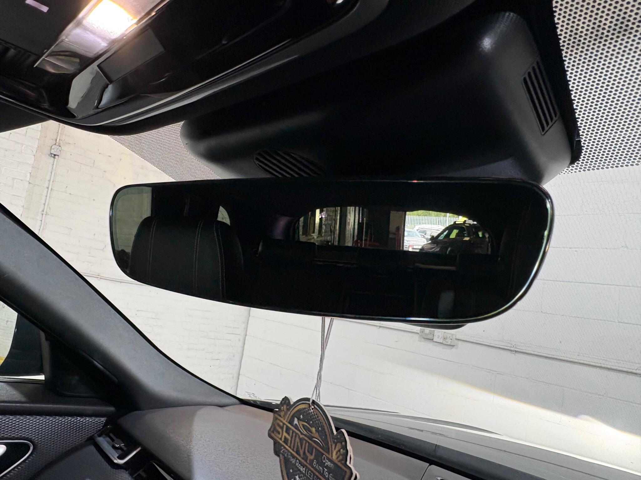 Land Rover Range Rover Velar view 16