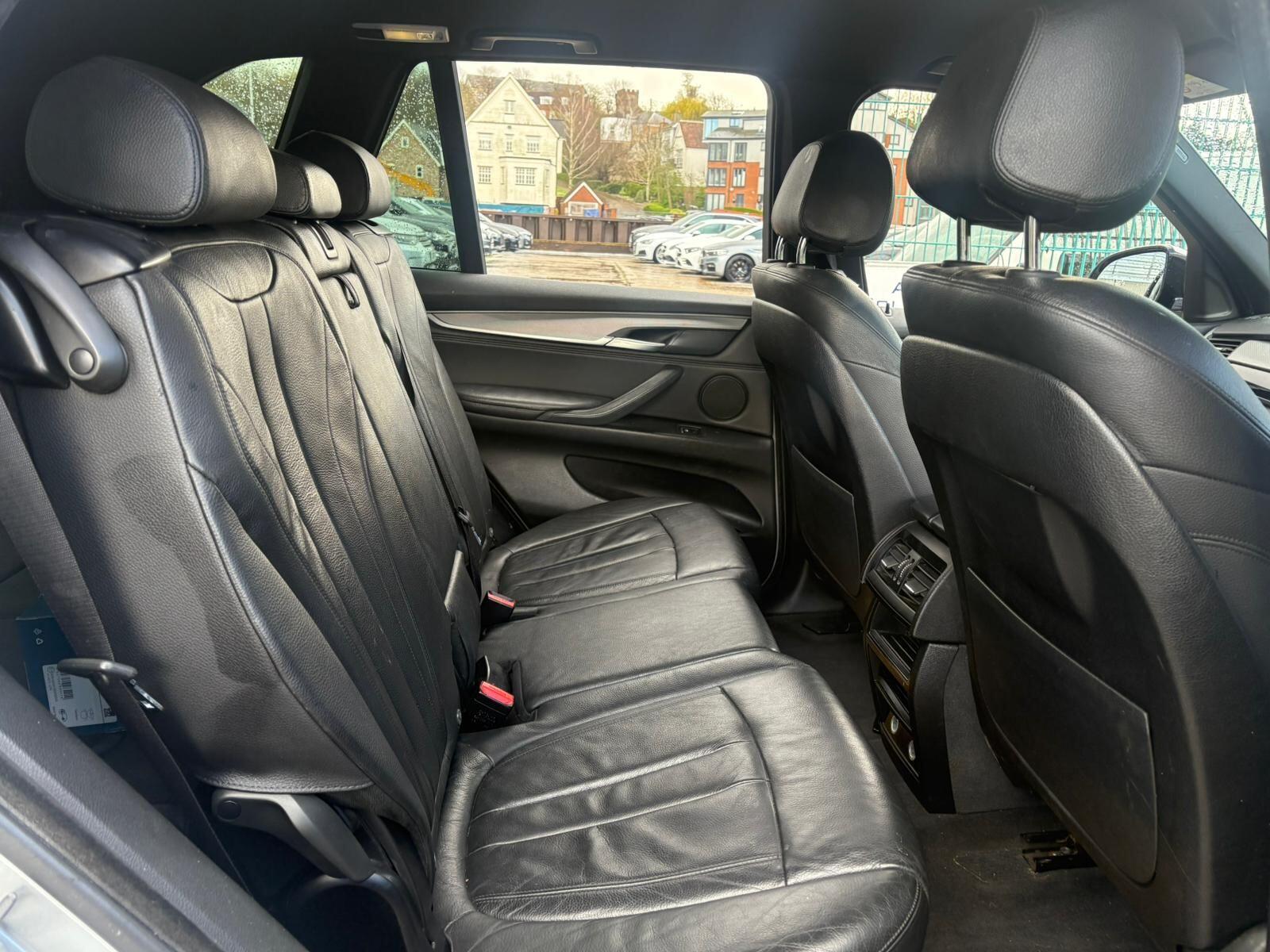 BMW X5 view 12