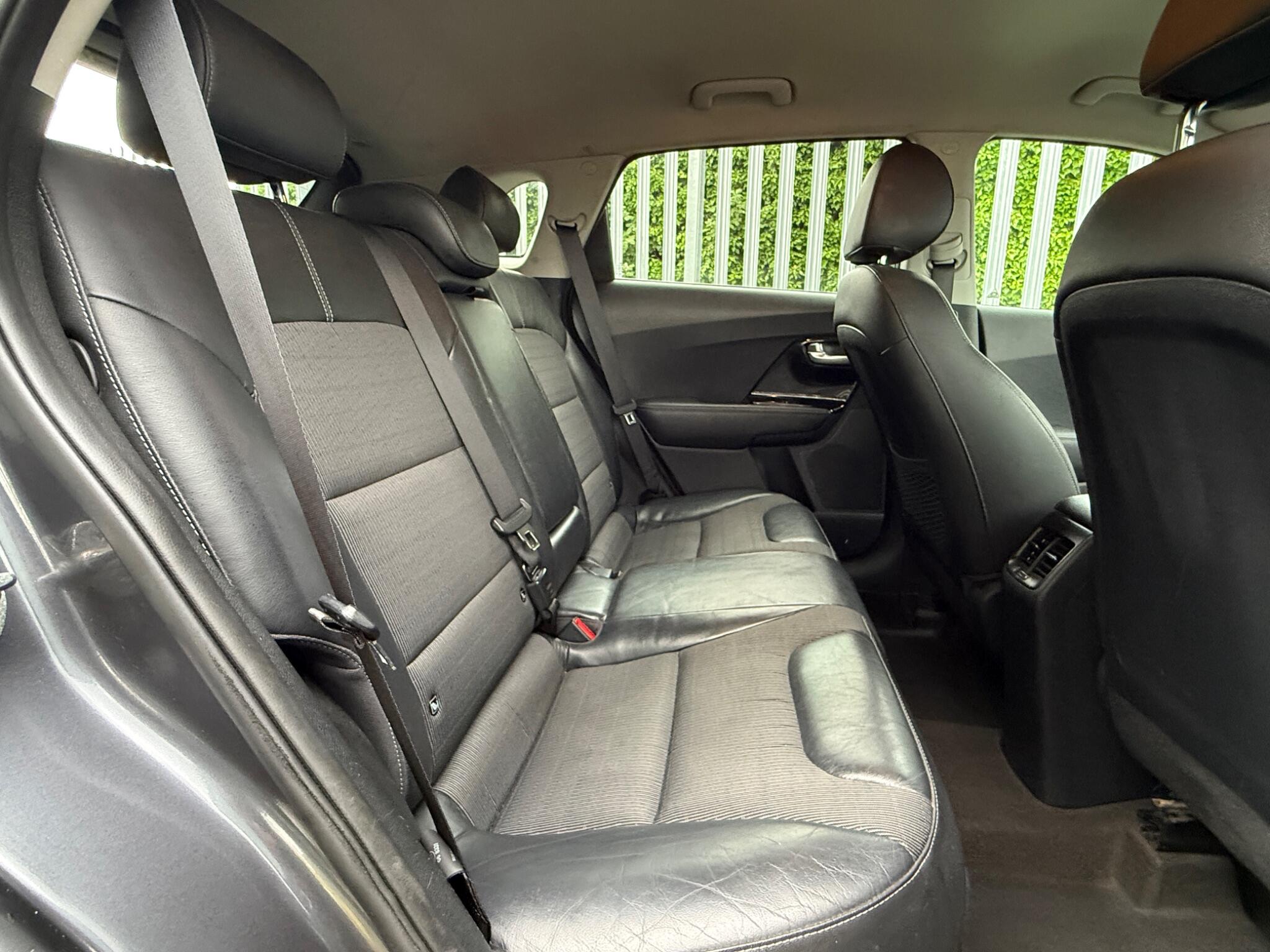 2018 Kia Niro image 28