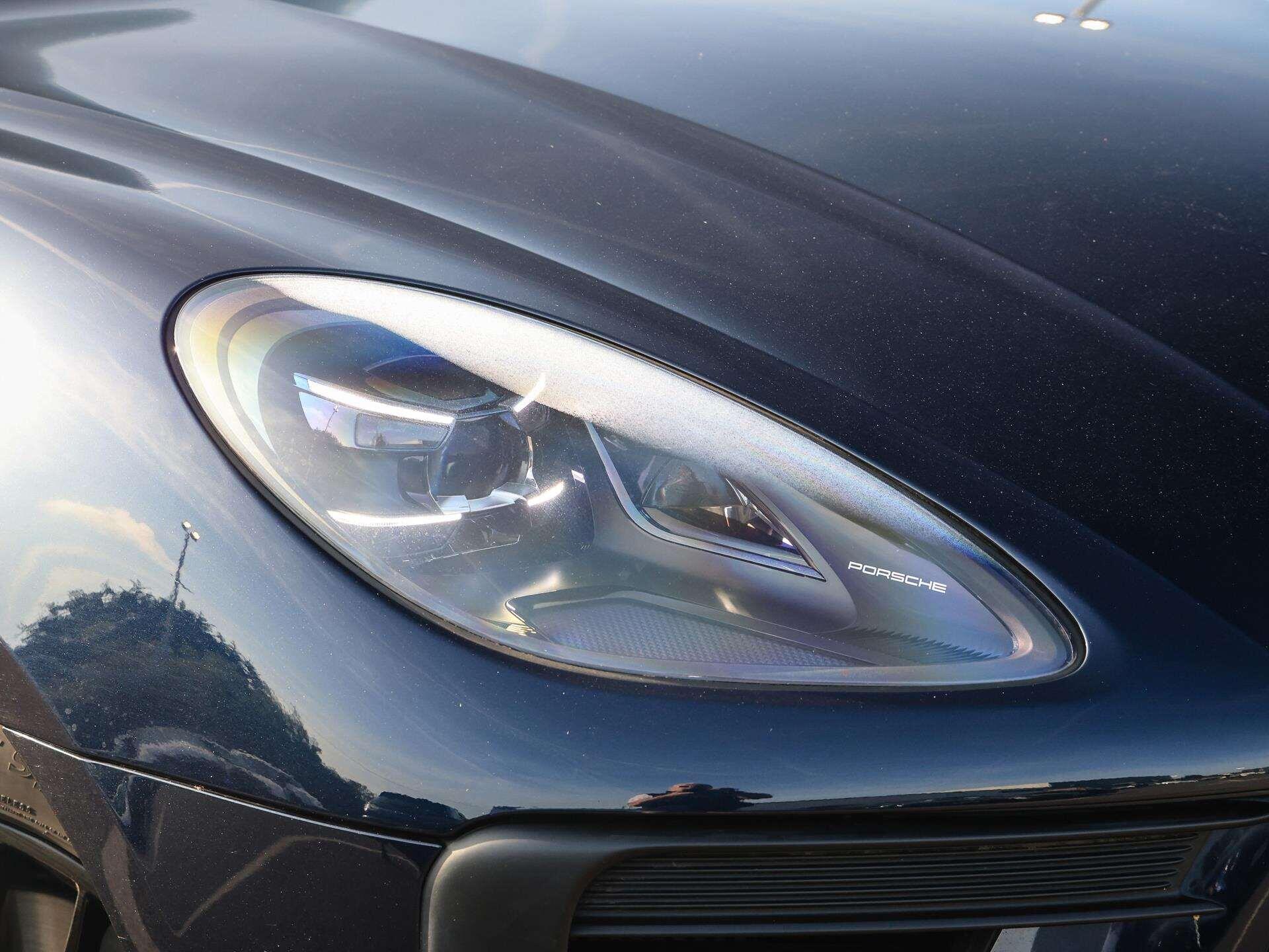 Porsche Macan view 29