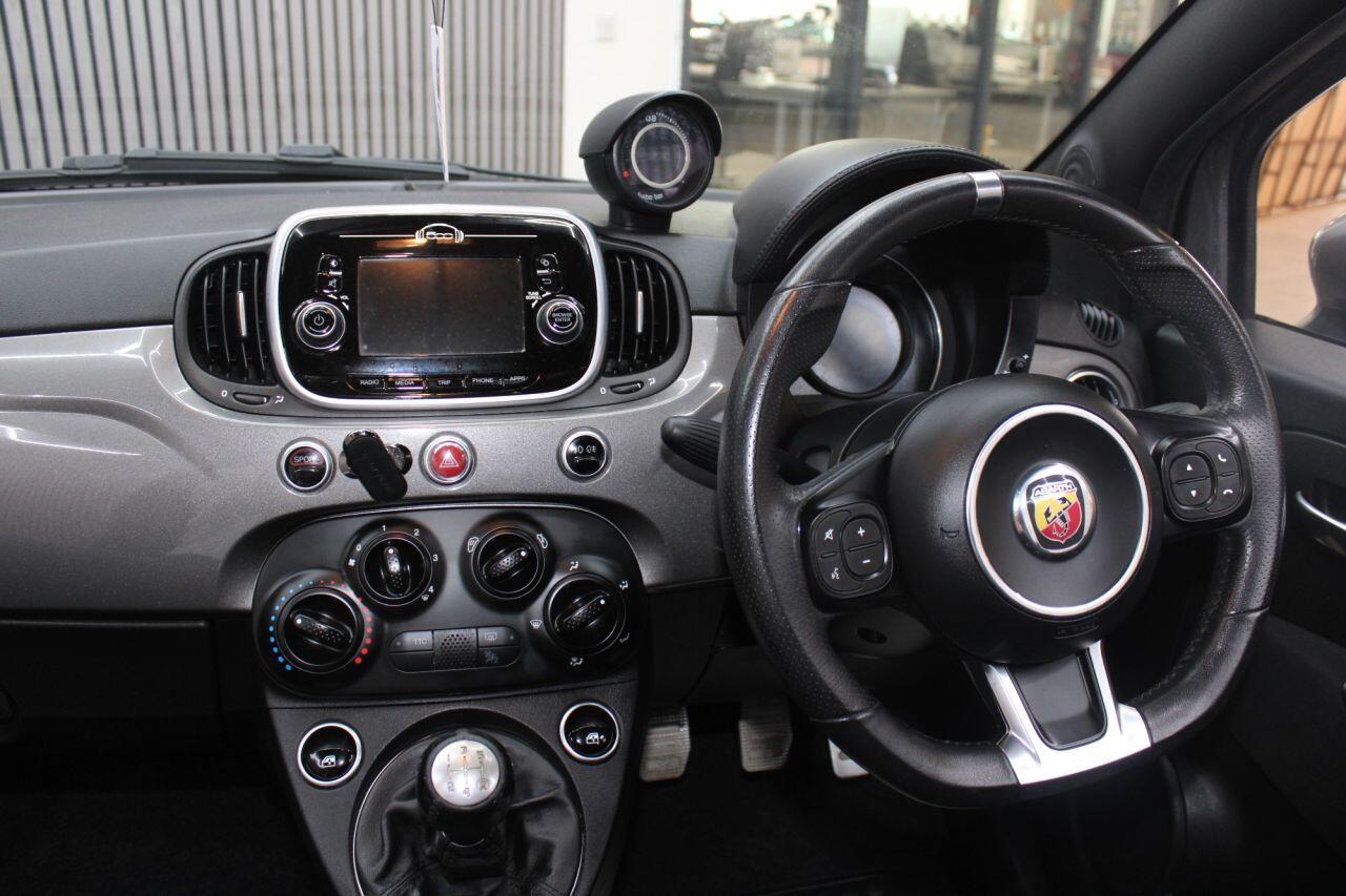 Abarth 595 view 29