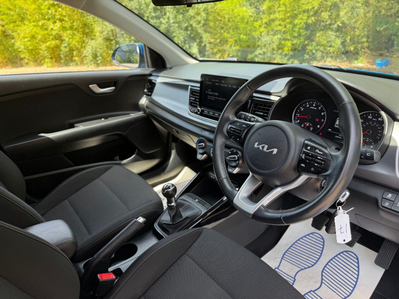 Kia Rio view 8