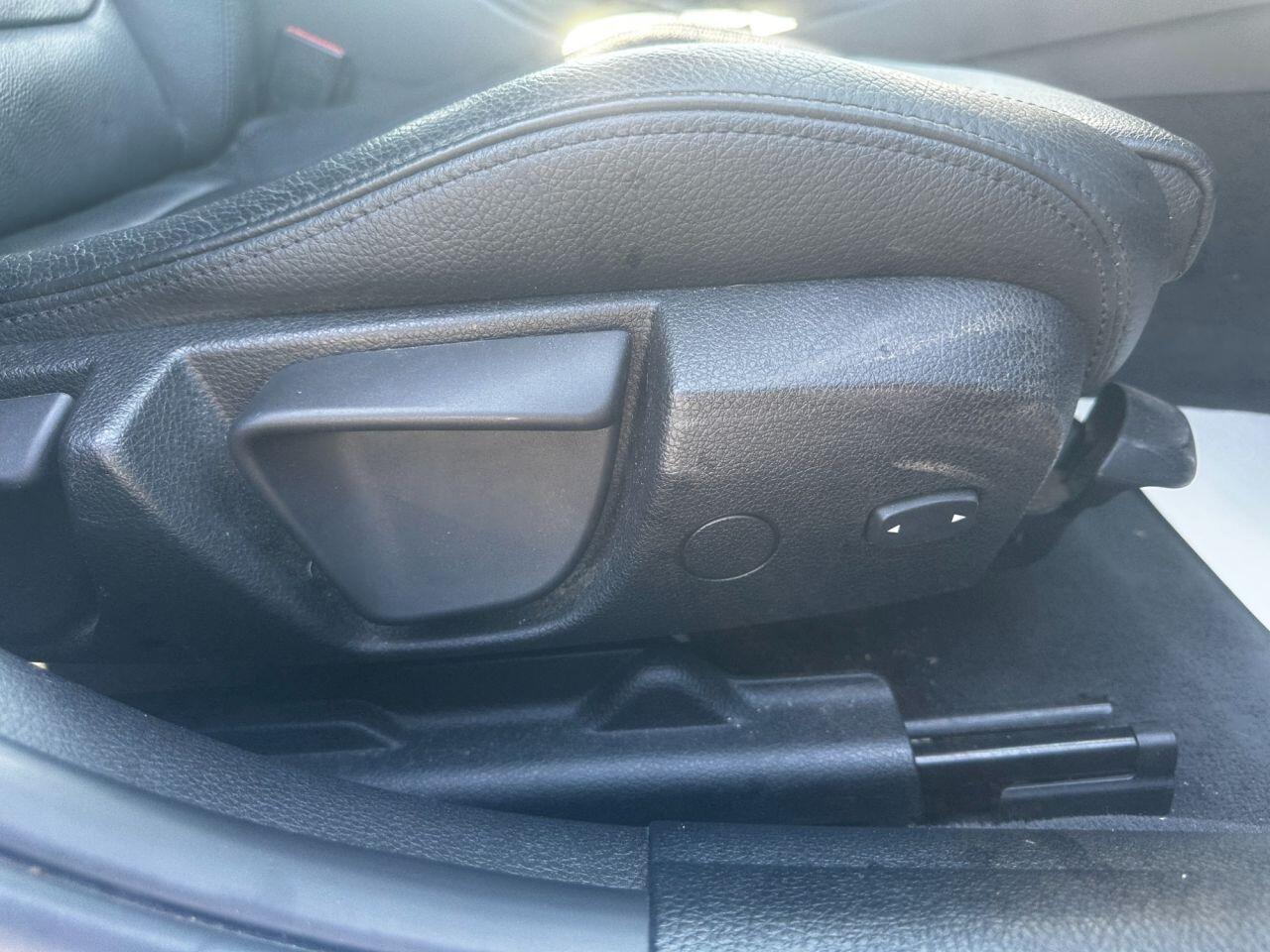 BMW 3 Series view 29