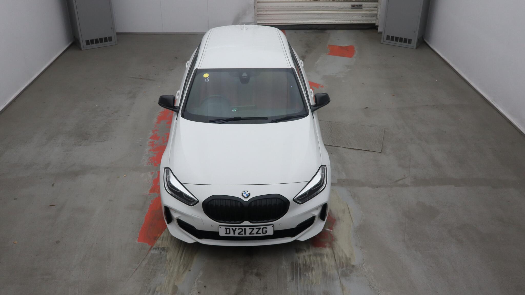 BMW 1 Series view 7