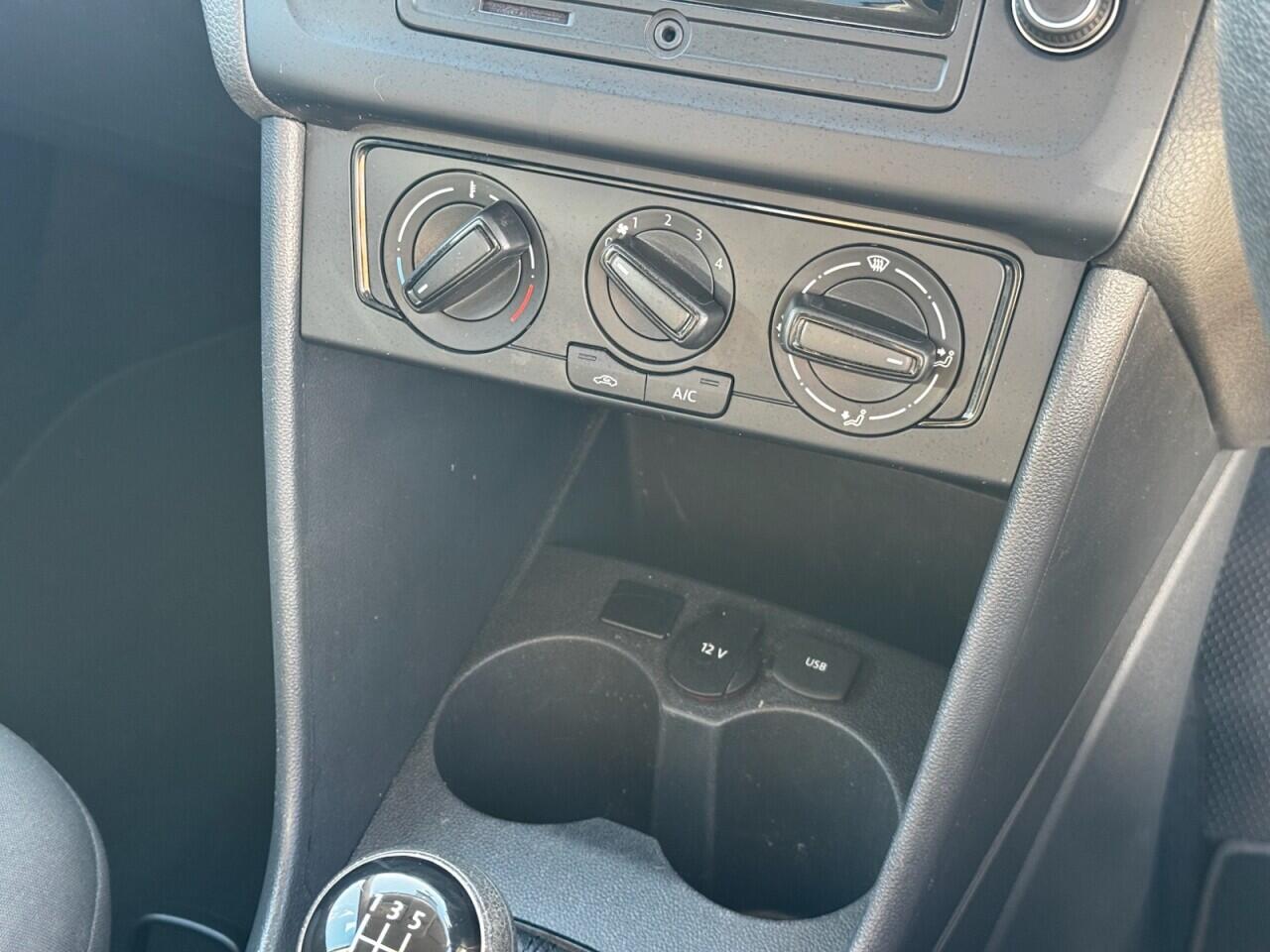 Volkswagen Polo view 38