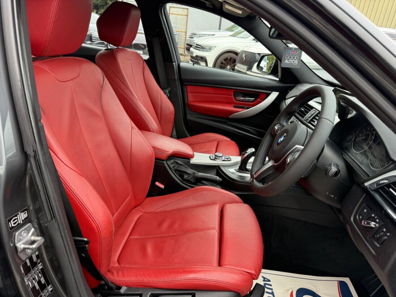 BMW 3 Series view 8