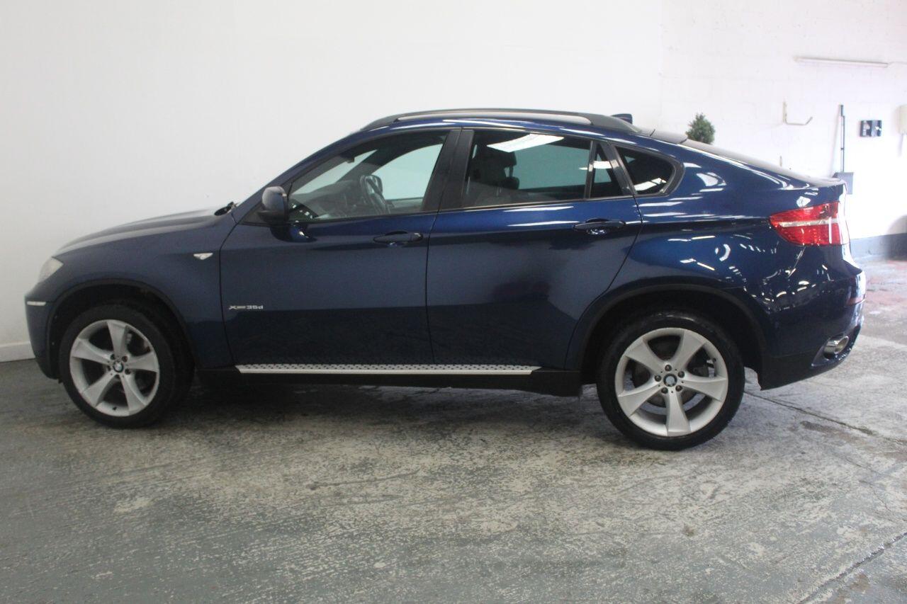 BMW X6 view 10