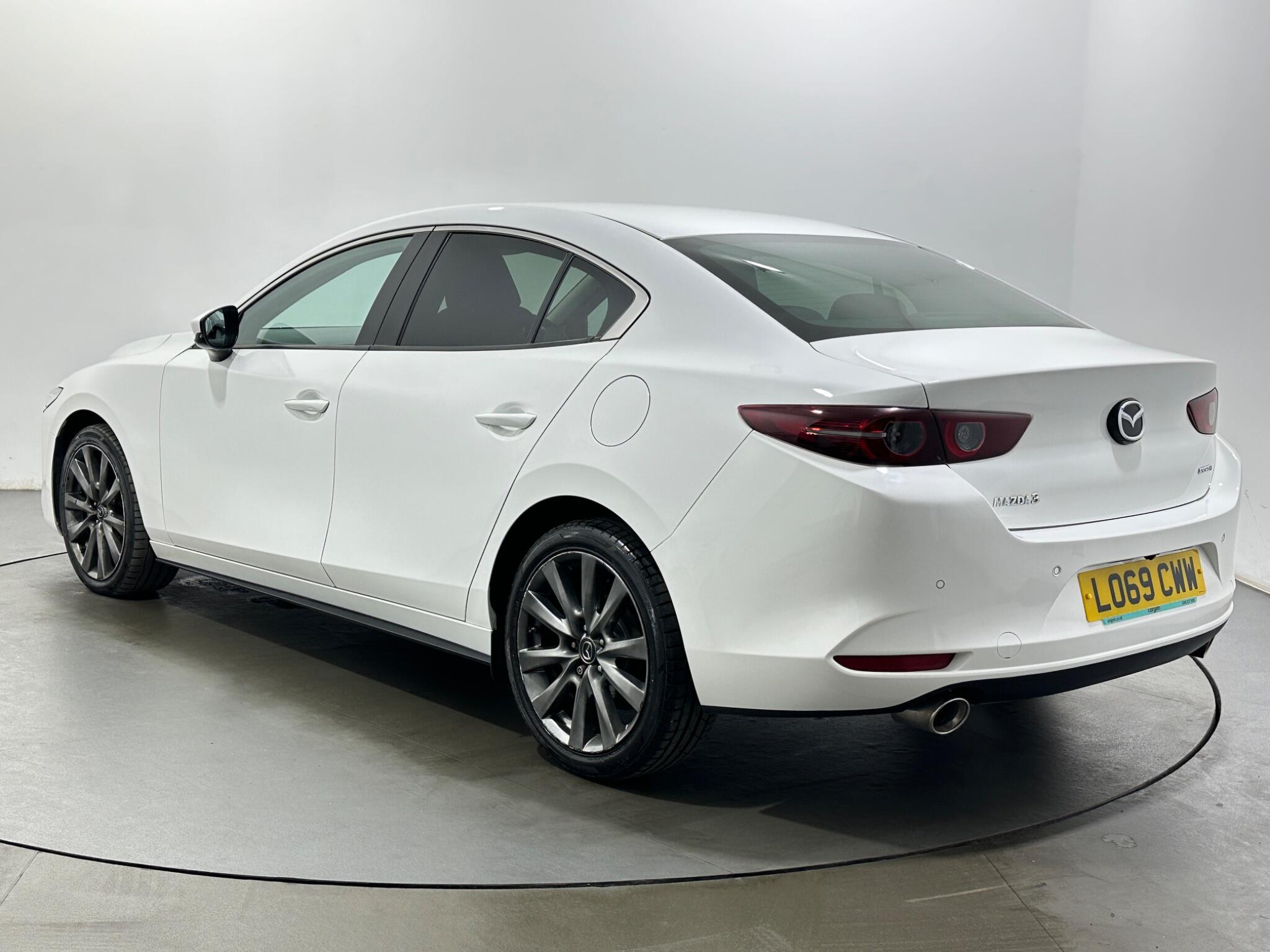 Mazda Mazda3 view 6
