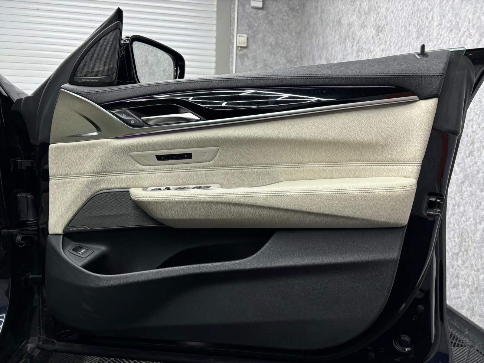 BMW 6 Series Gran Turismo view 30