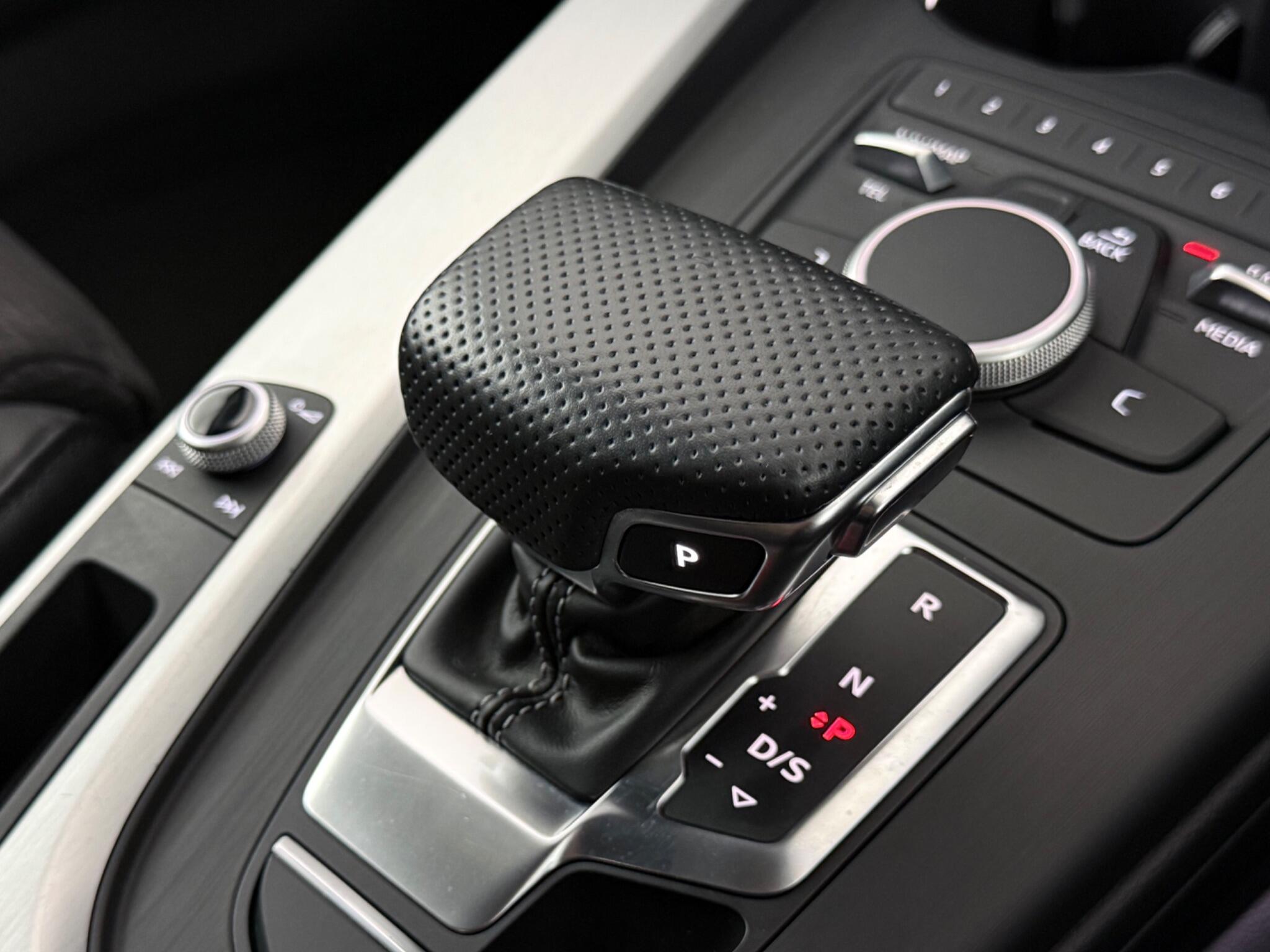 Audi A4 view 27