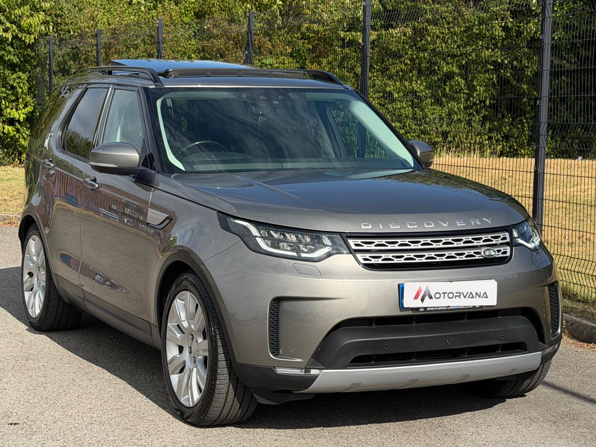 Land Rover Discovery view 9