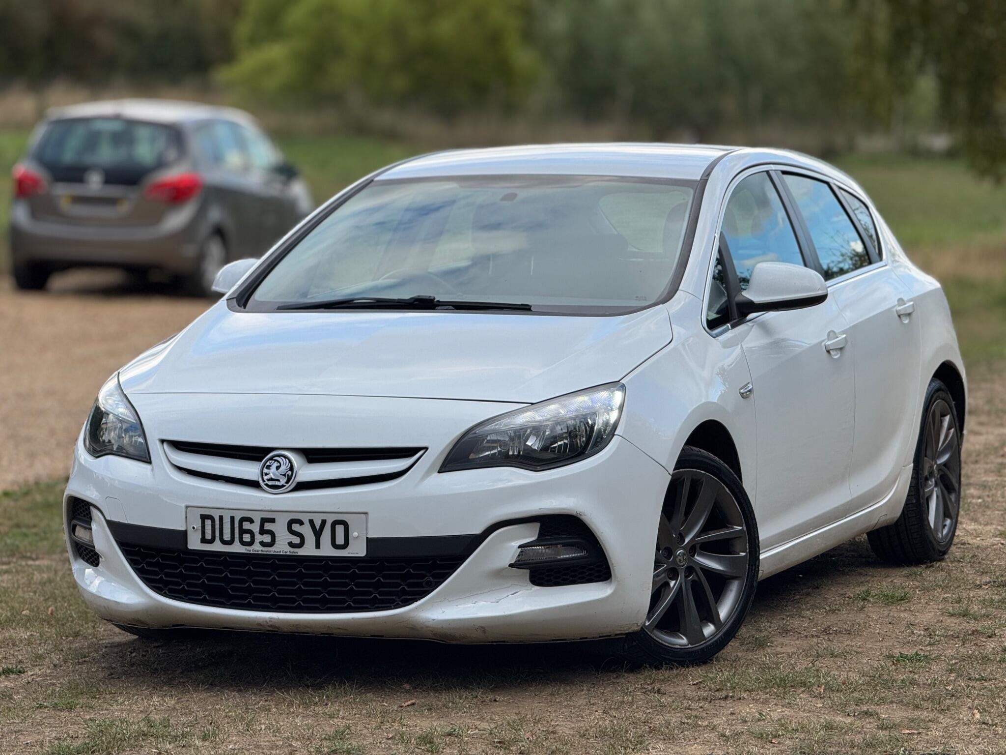 2015 Vauxhall Astra 1.6i Tech Line GT Euro 6 5dr image 1