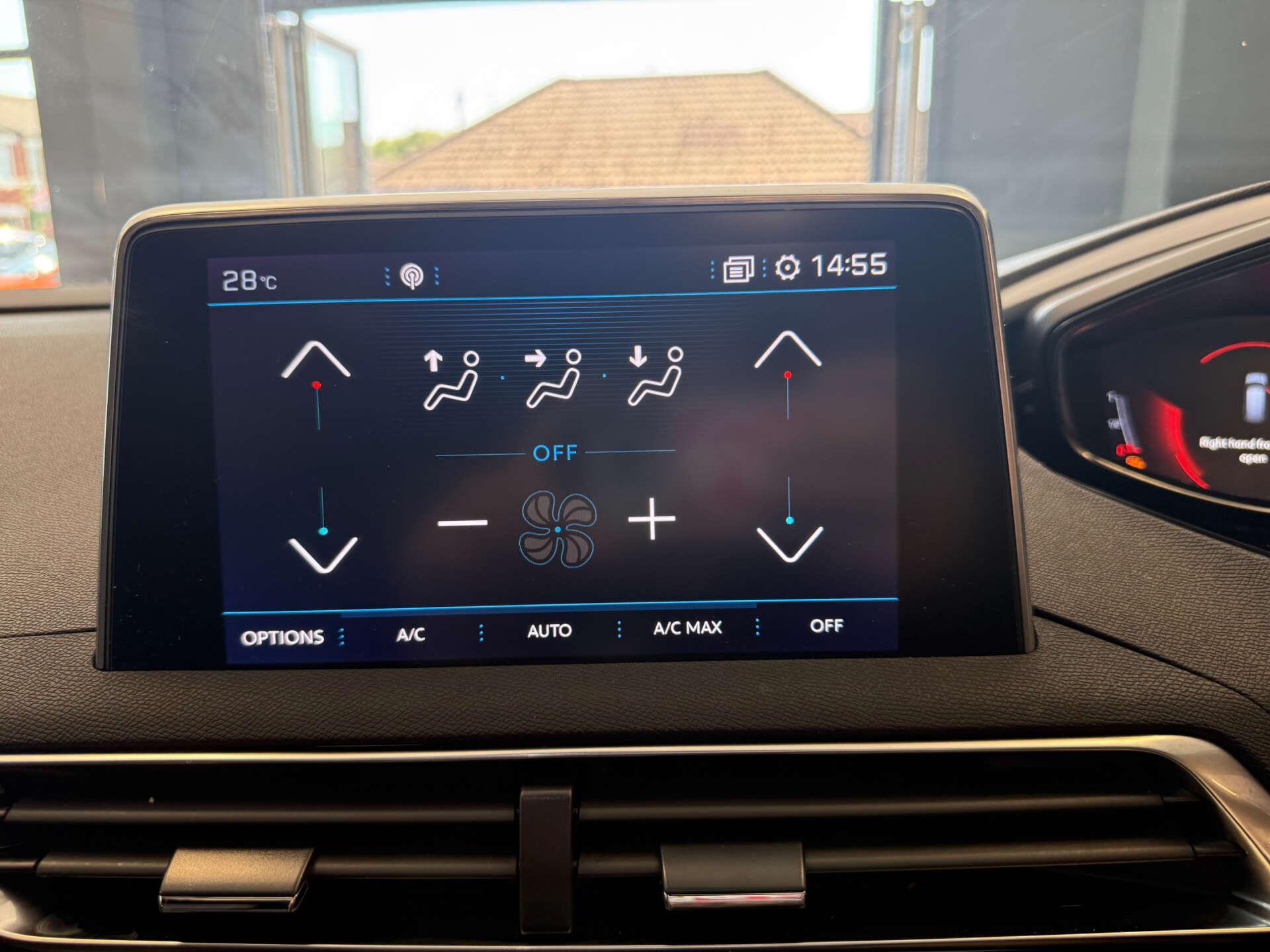 Peugeot 5008 view 24