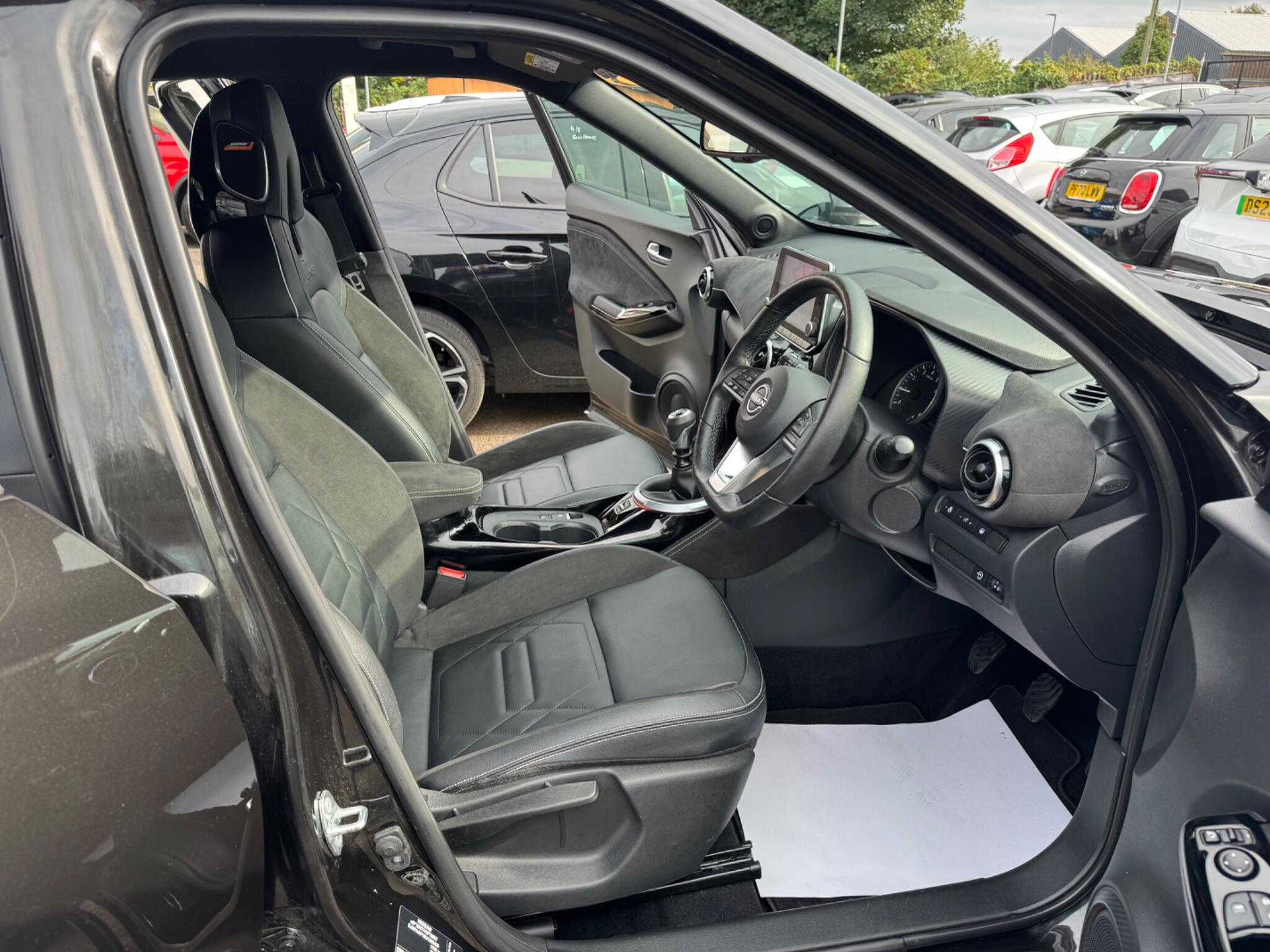 Nissan Juke view 38