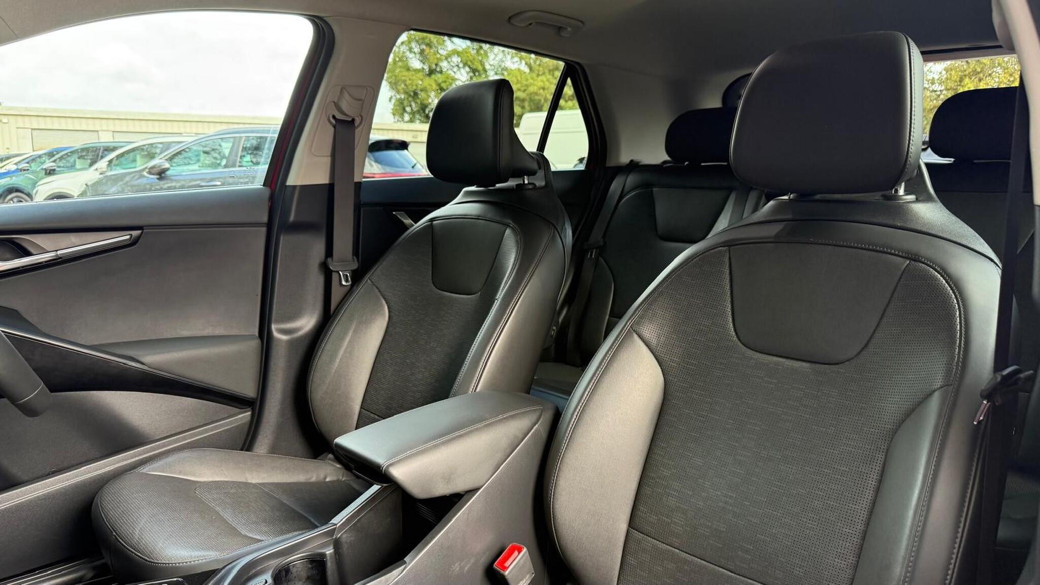 Kia Niro view 25