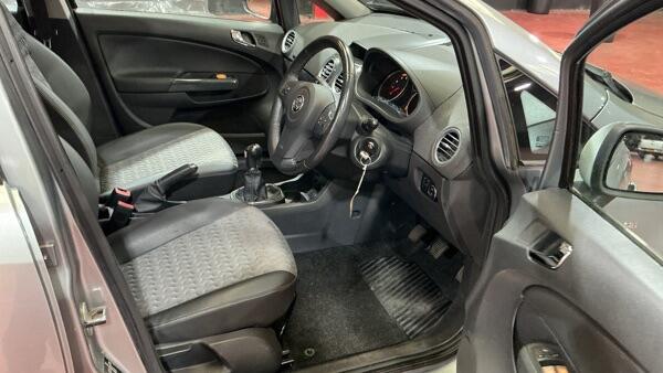 Vauxhall Corsa view 9