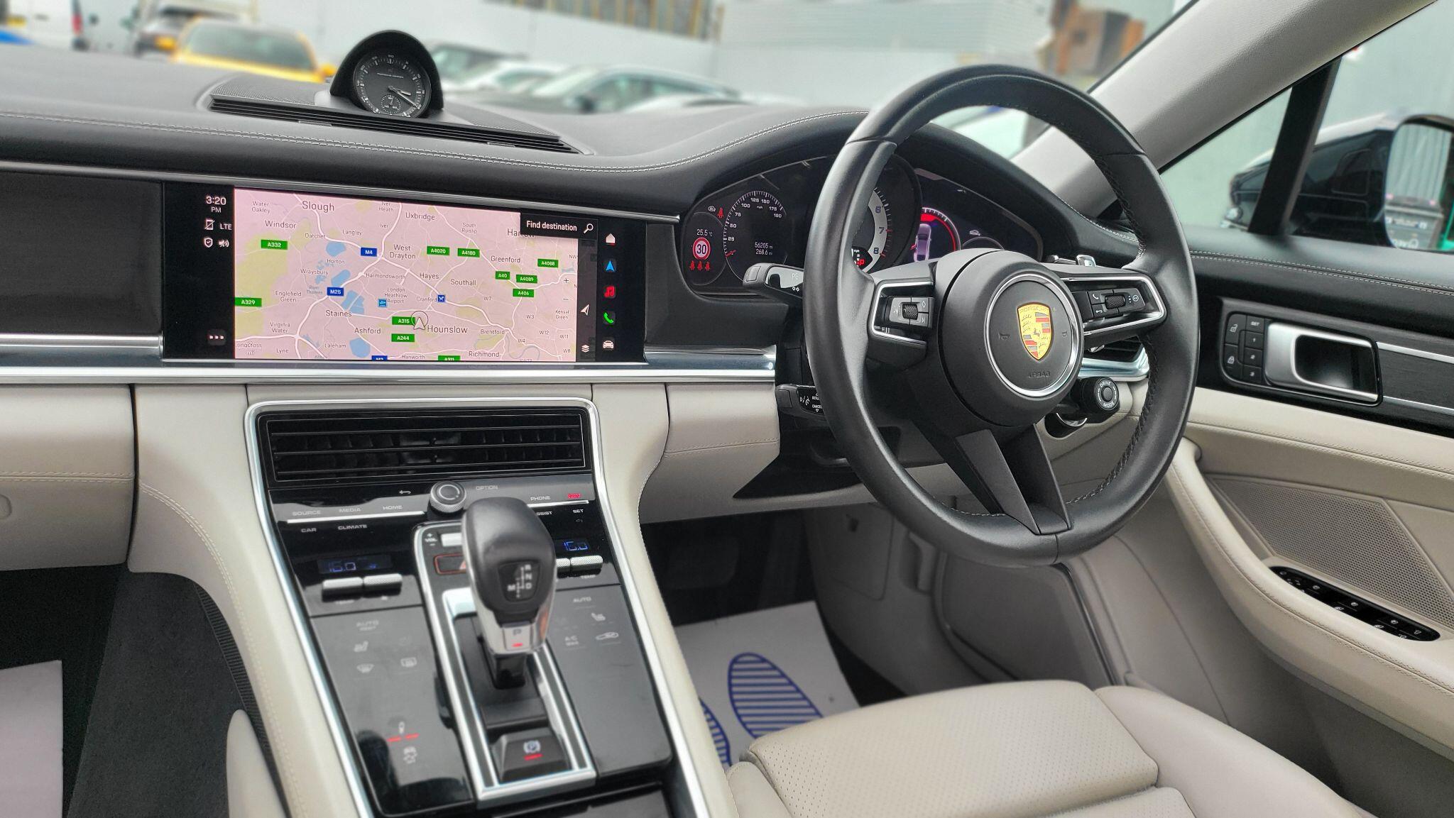Porsche Panamera view 13