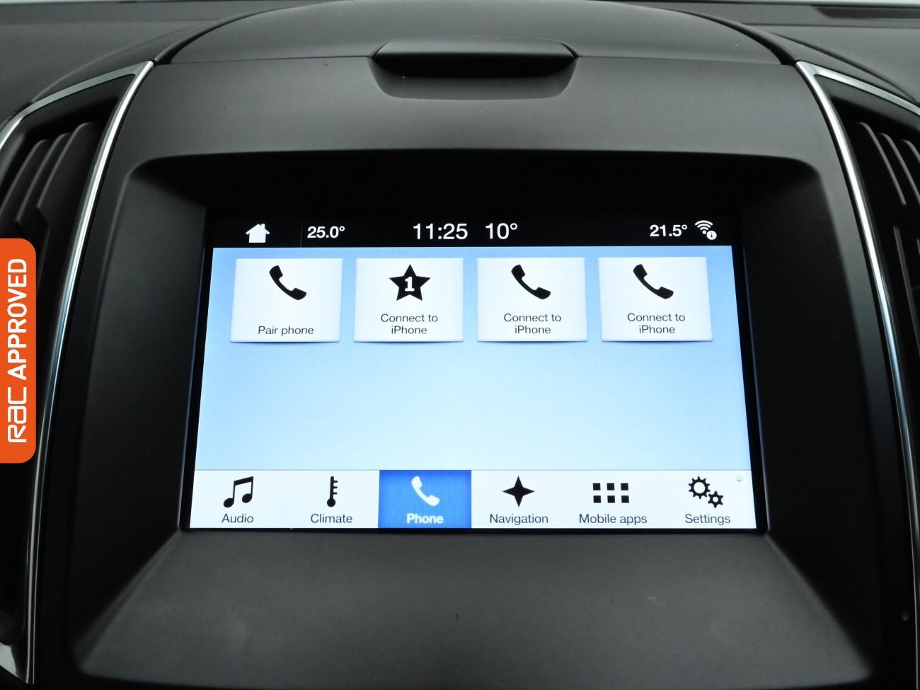 Ford Edge view 15