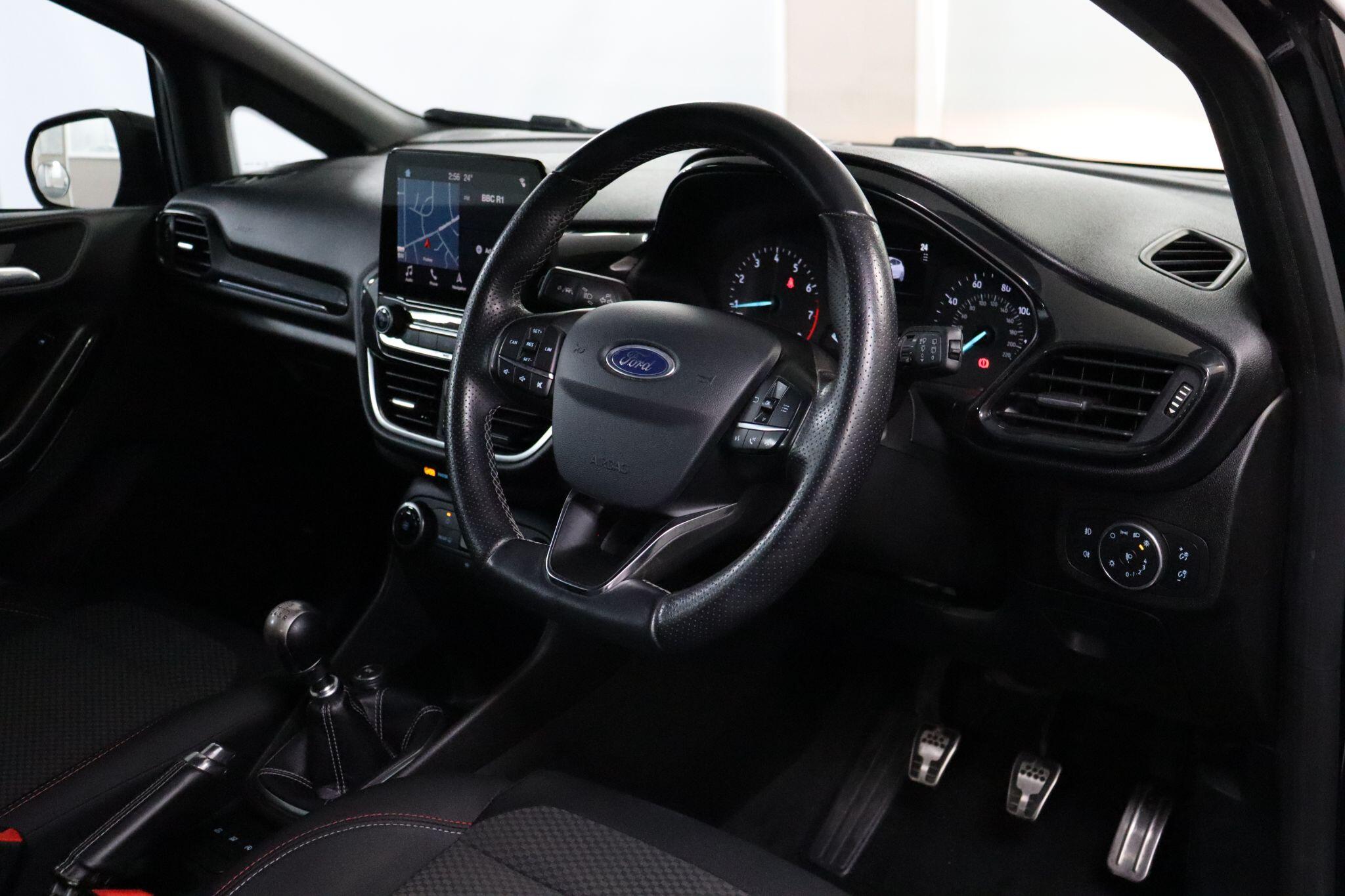 Ford Fiesta view 5