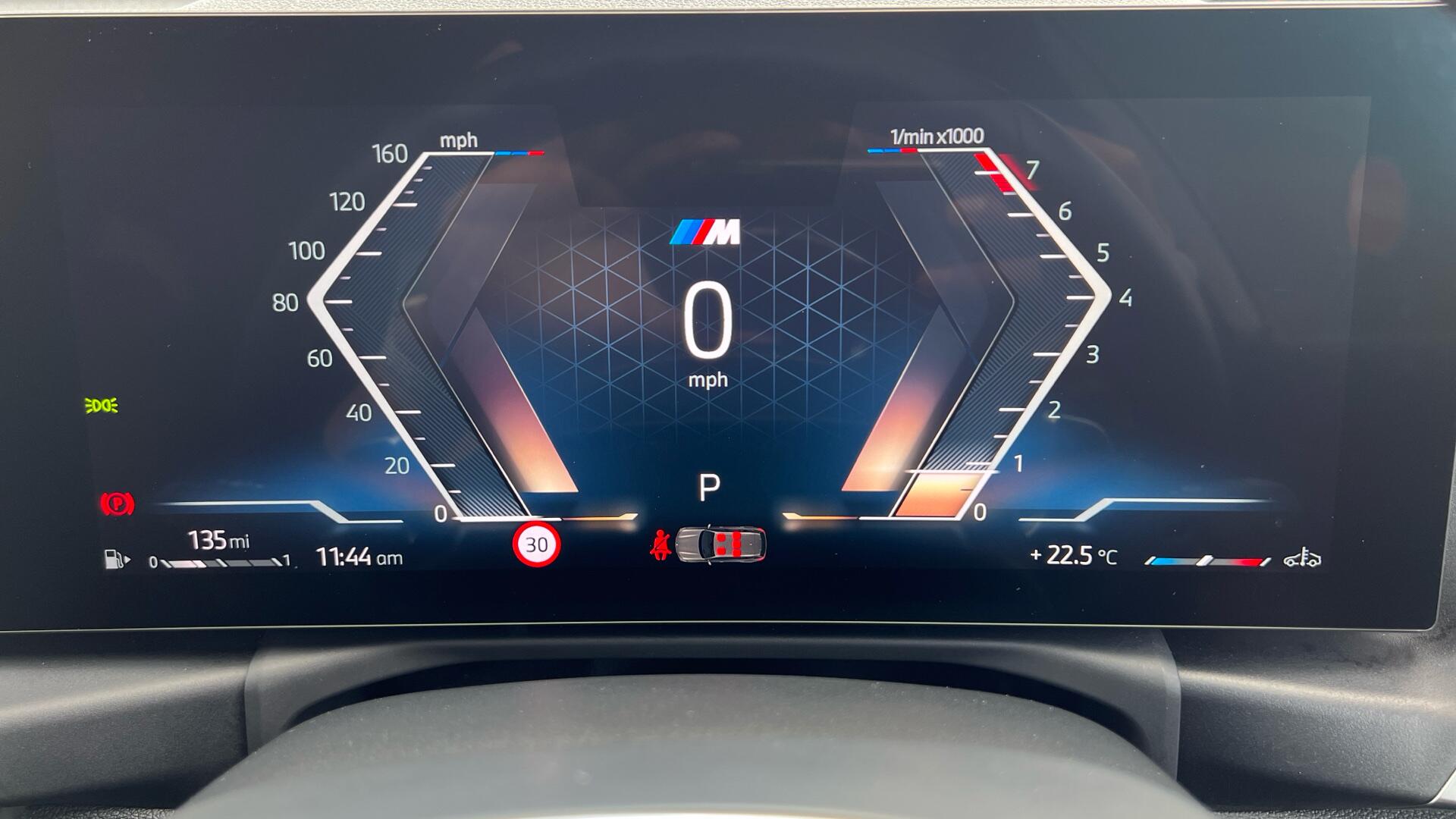 BMW 3 Series view 9