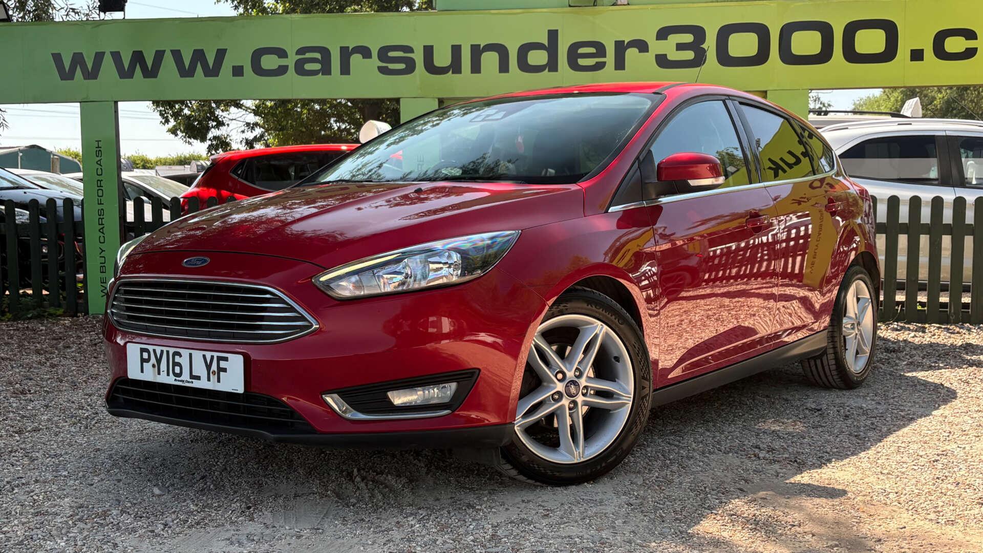 Ford Focus view 3