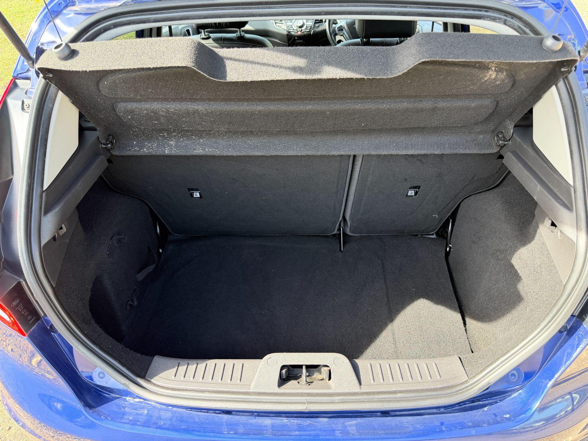Ford Fiesta view 47