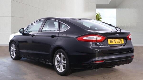 Ford Mondeo view 10