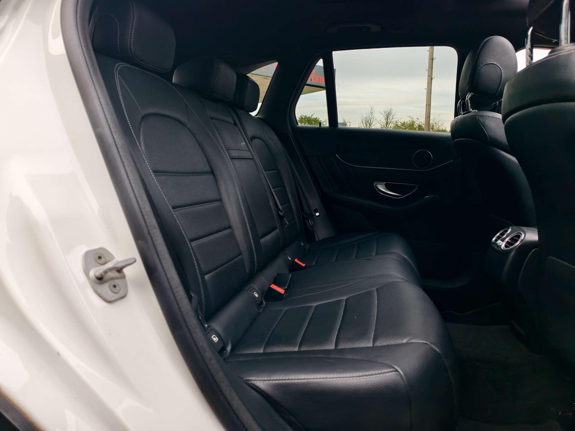 Mercedes-Benz GLC view 13