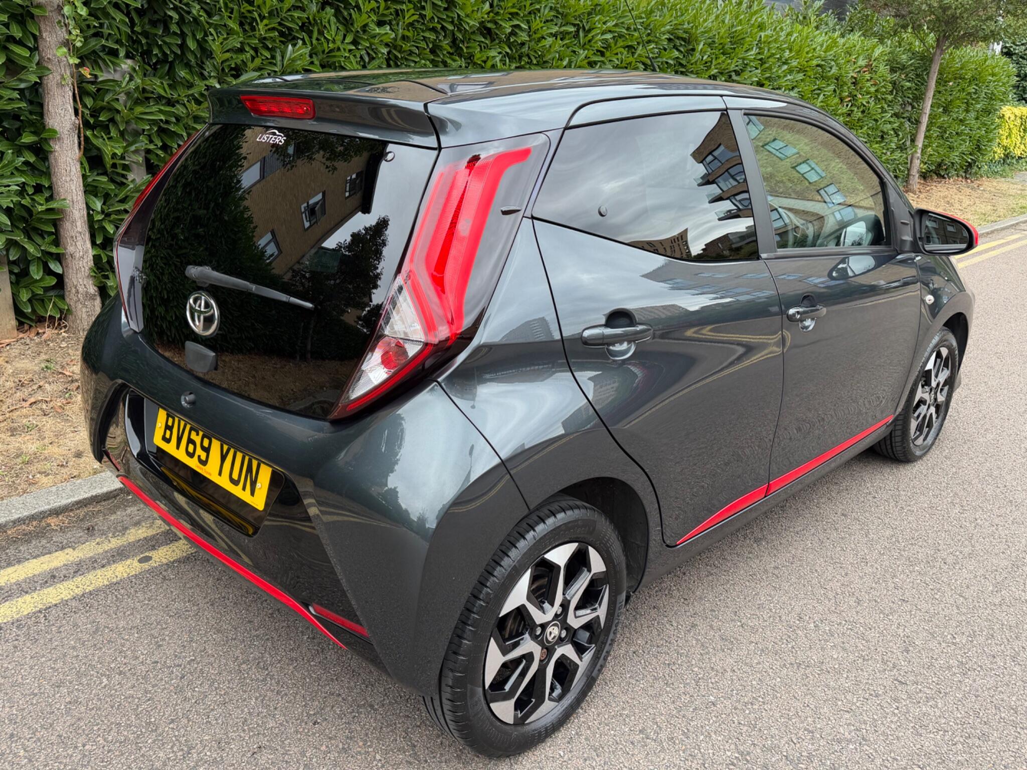 Toyota Aygo view 13
