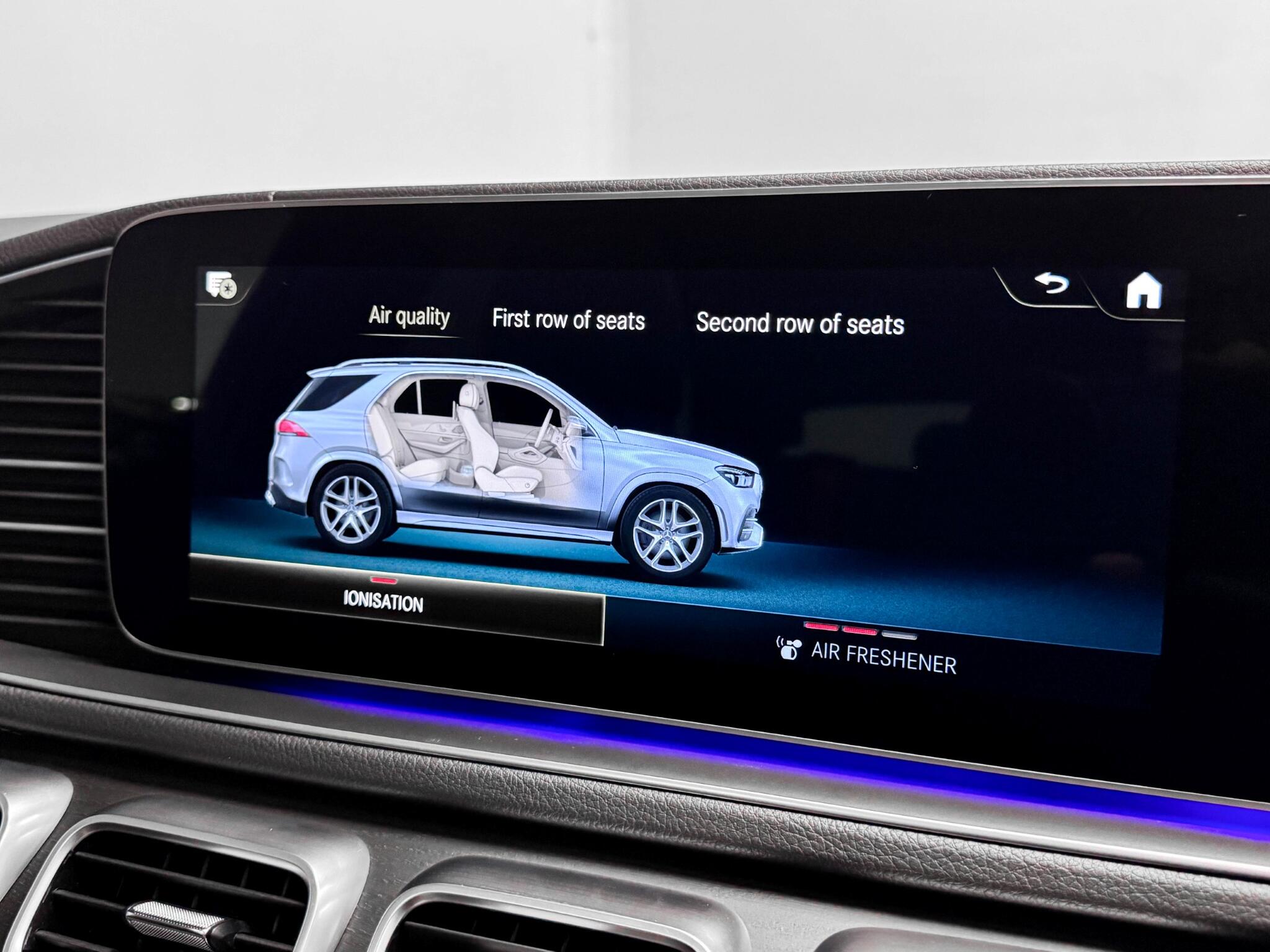 Mercedes-Benz Gle view 48