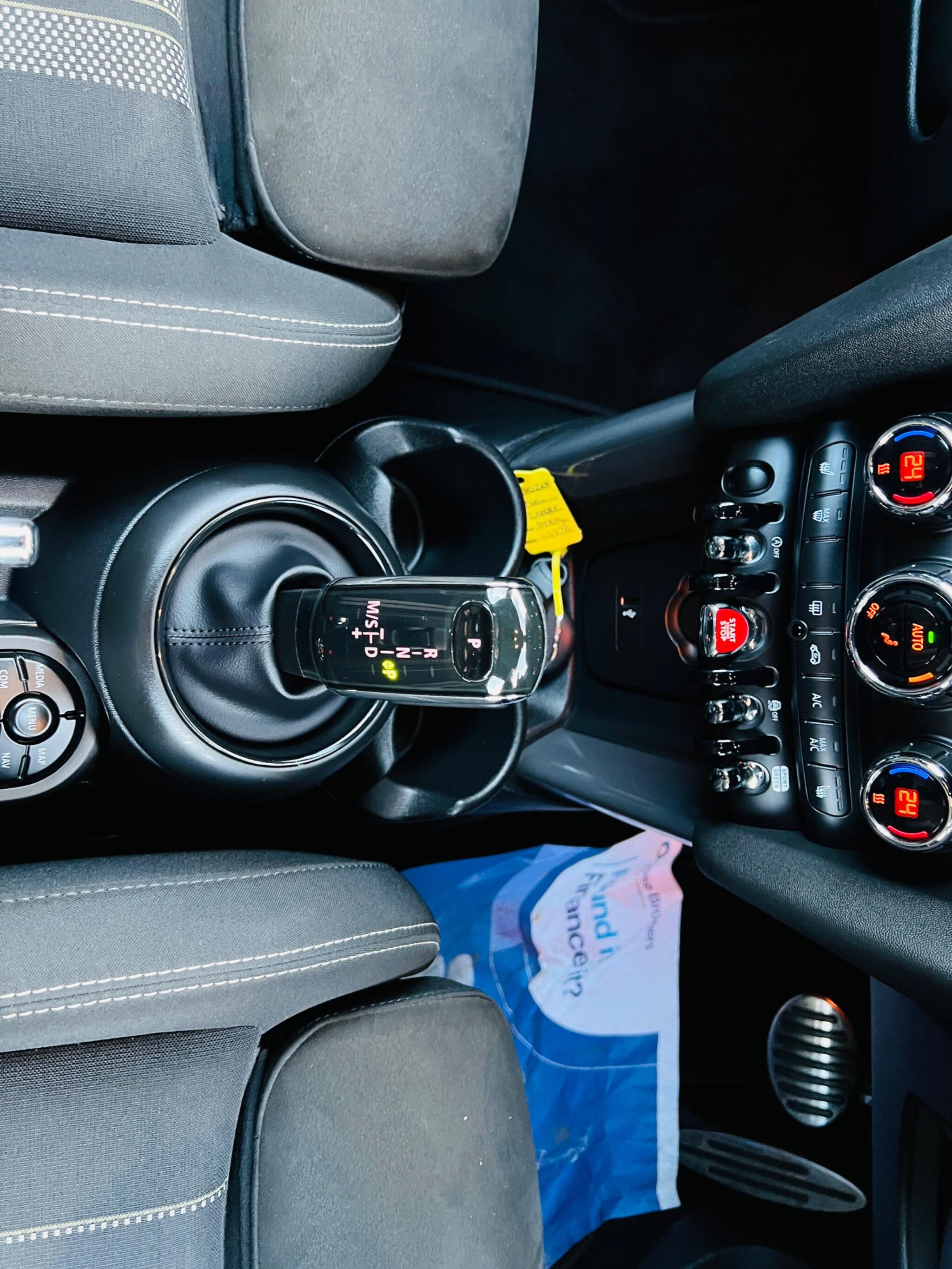 2020 MINI Hatch 1.5 Cooper Sport Steptronic Euro 6 (s/s) 5dr • 44,000 miles image 14