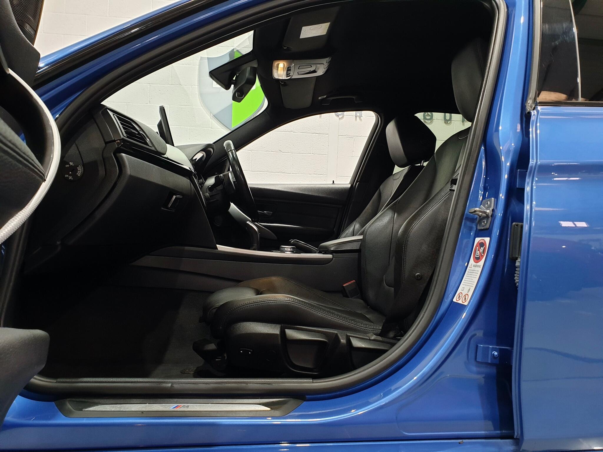 BMW 3 Series view 56