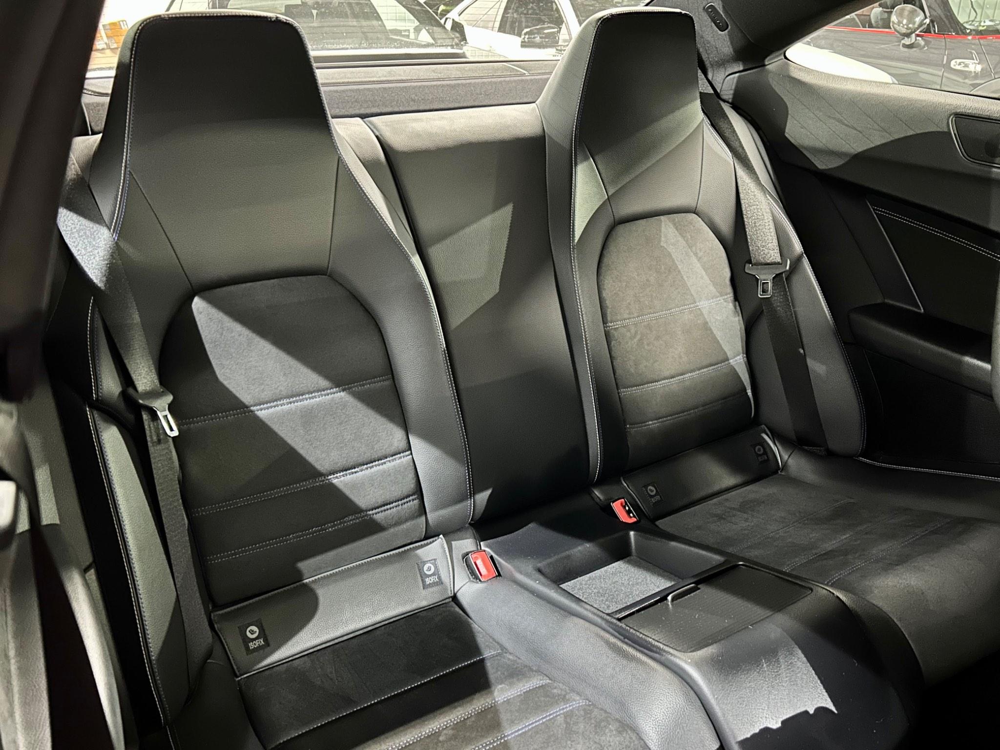 Mercedes-Benz C-Class view 16