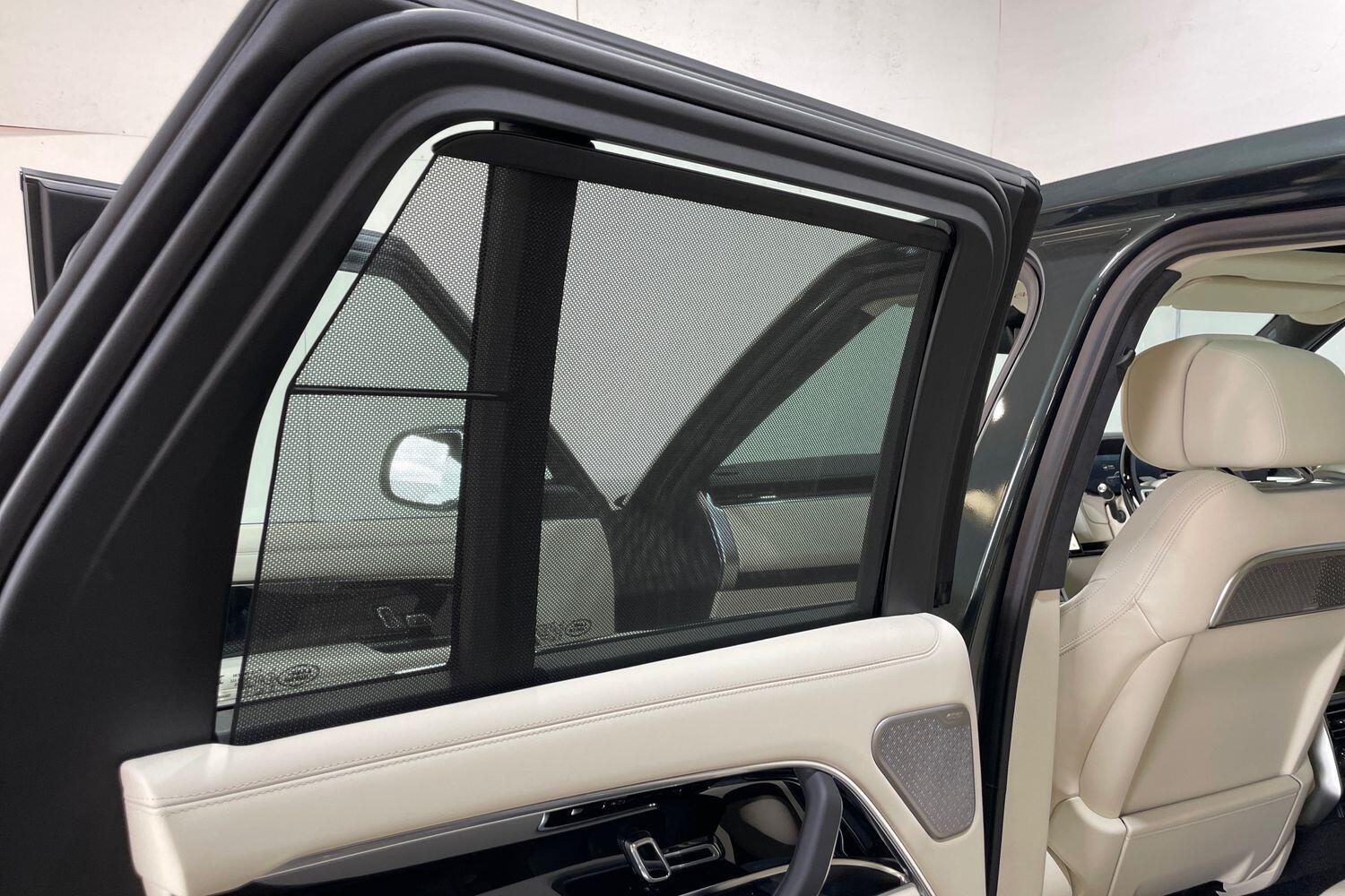Land Rover Range Rover view 22